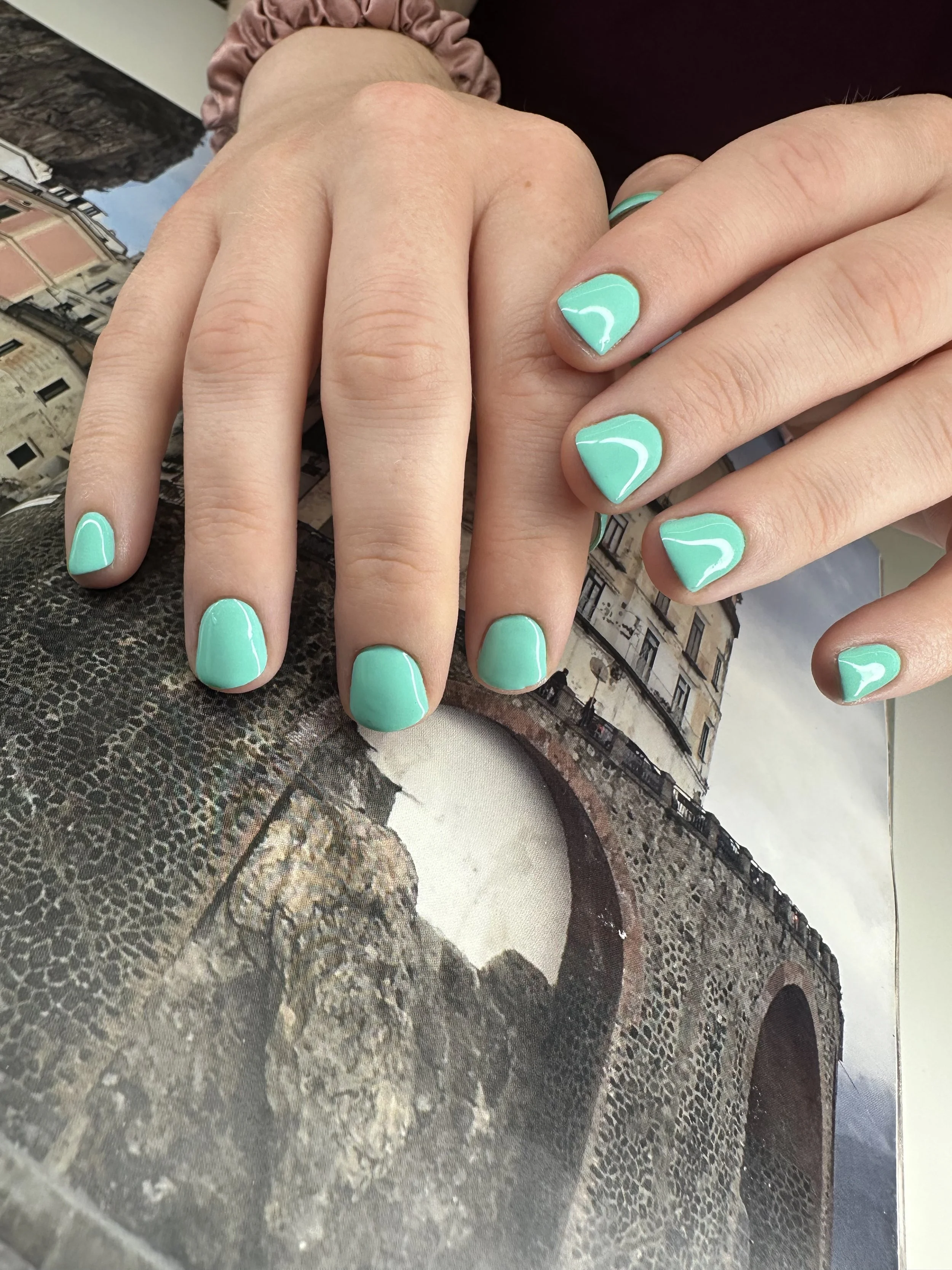 TIPS 312 manicure