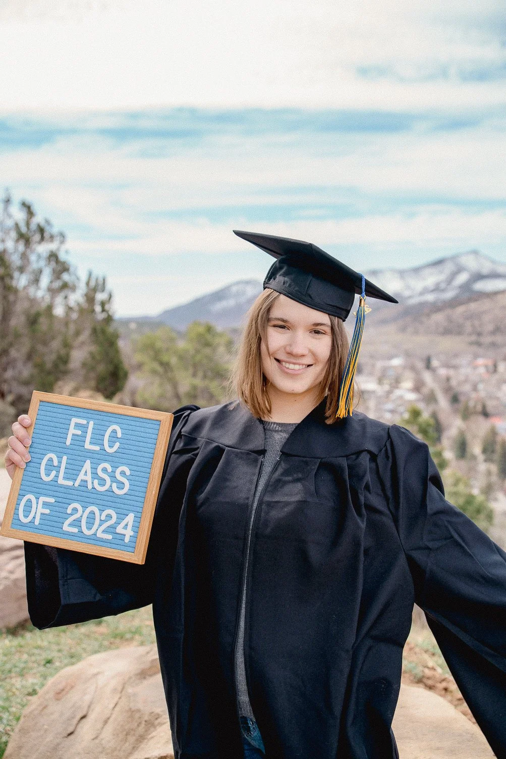 Spring 2024 Senior Graduate Portraits-037.jpg