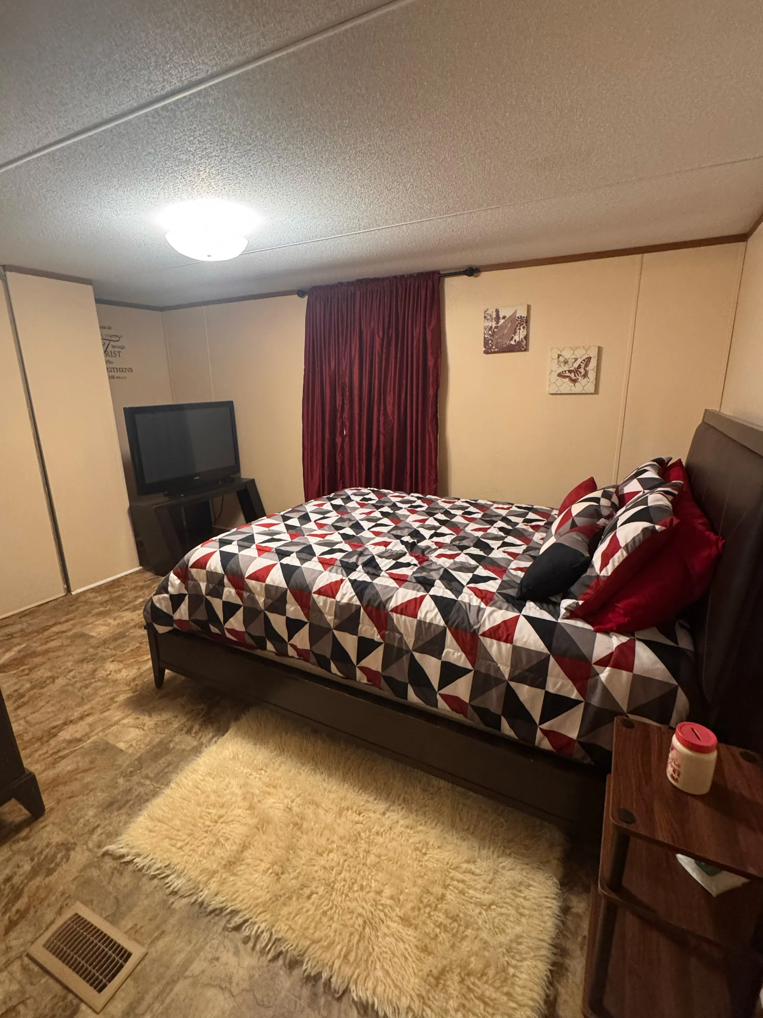 Primary_bedroom.jpg