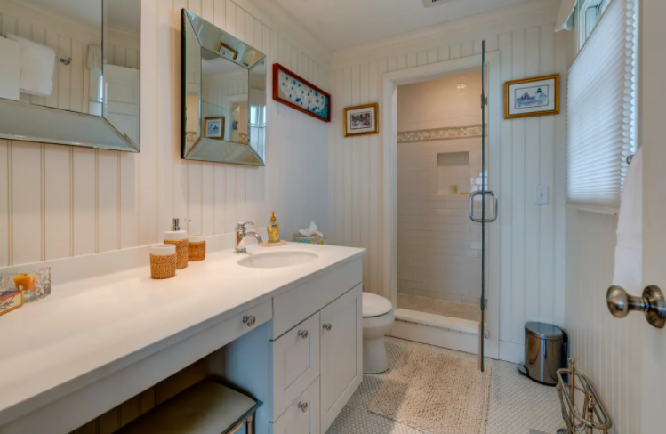 bathroom (1).png