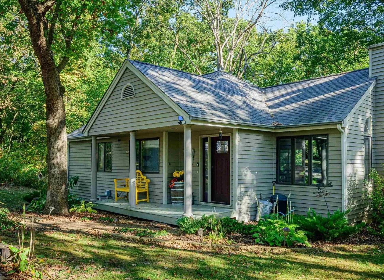 6 Briarwood front.jpg