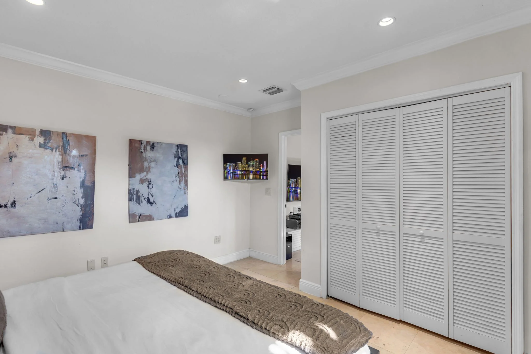 19-web-or-mls-11940SW185th-14.jpg