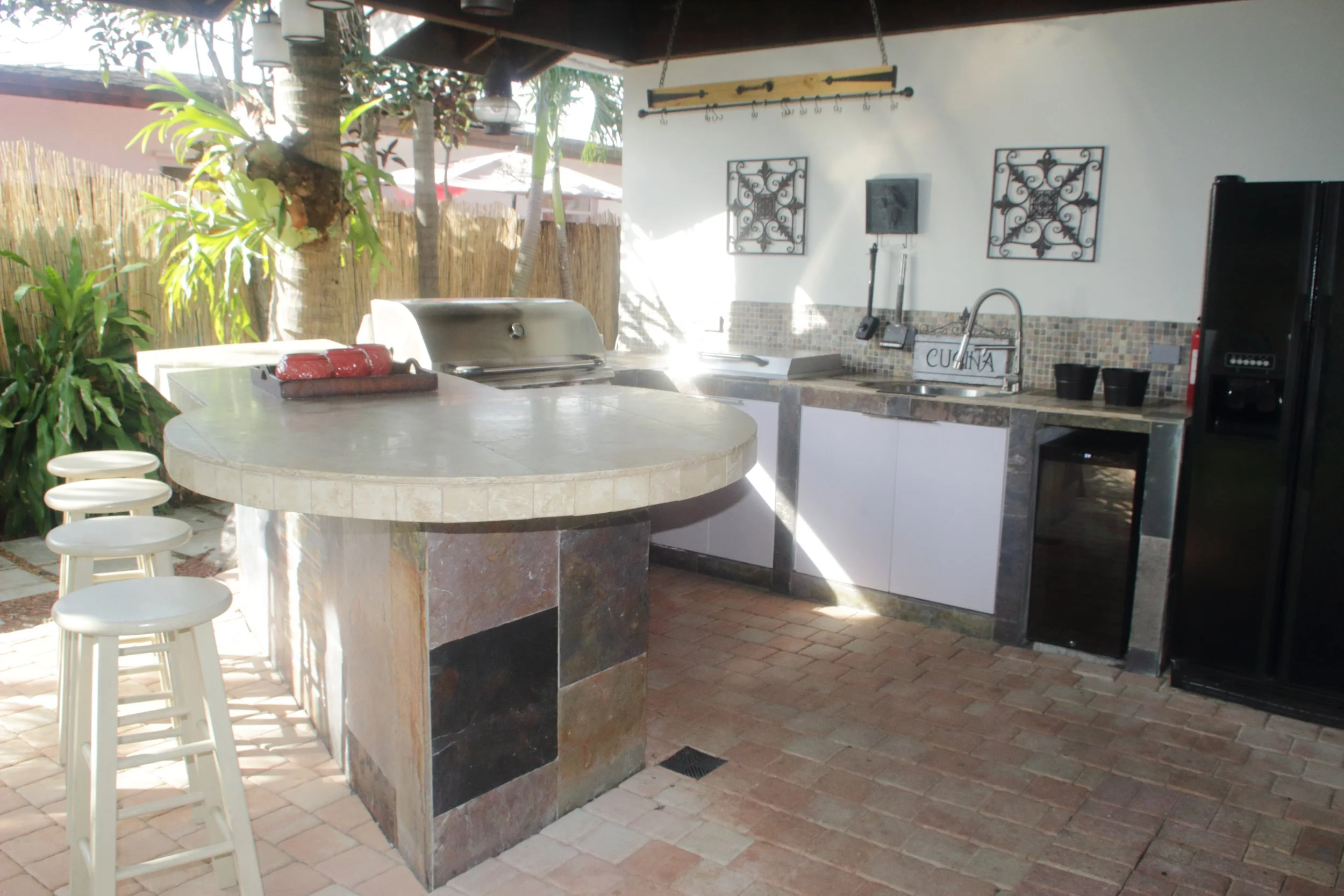 Outdoor full kitchen