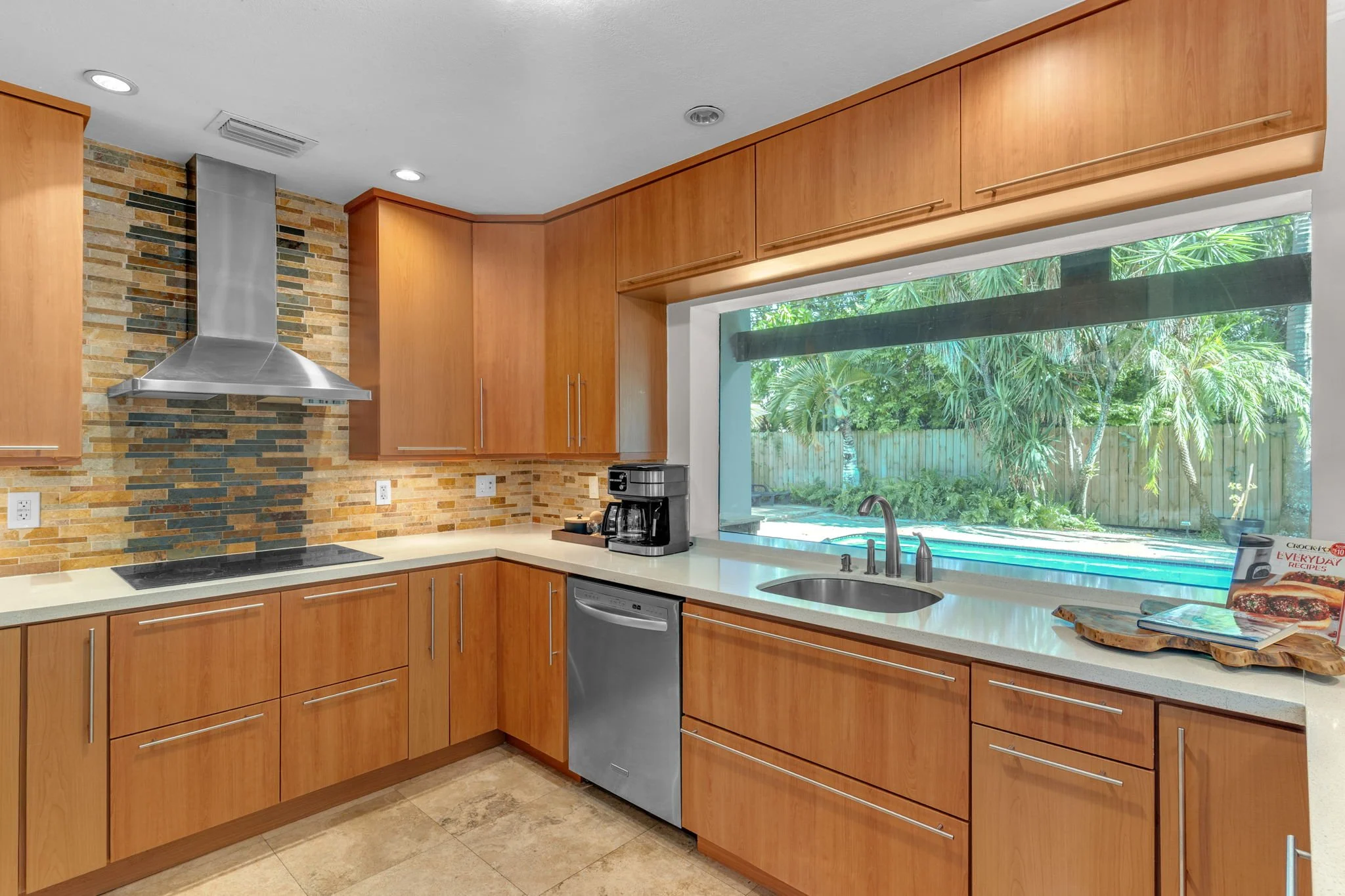 9-web-or-mls-11940SW185th-9.jpg