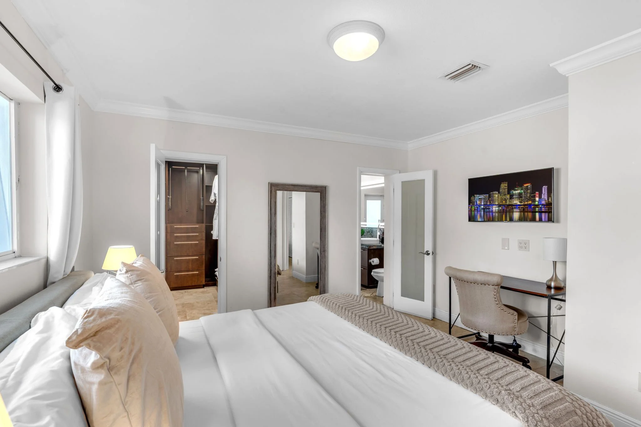 25-web-or-mls-11940SW185th-20.jpg