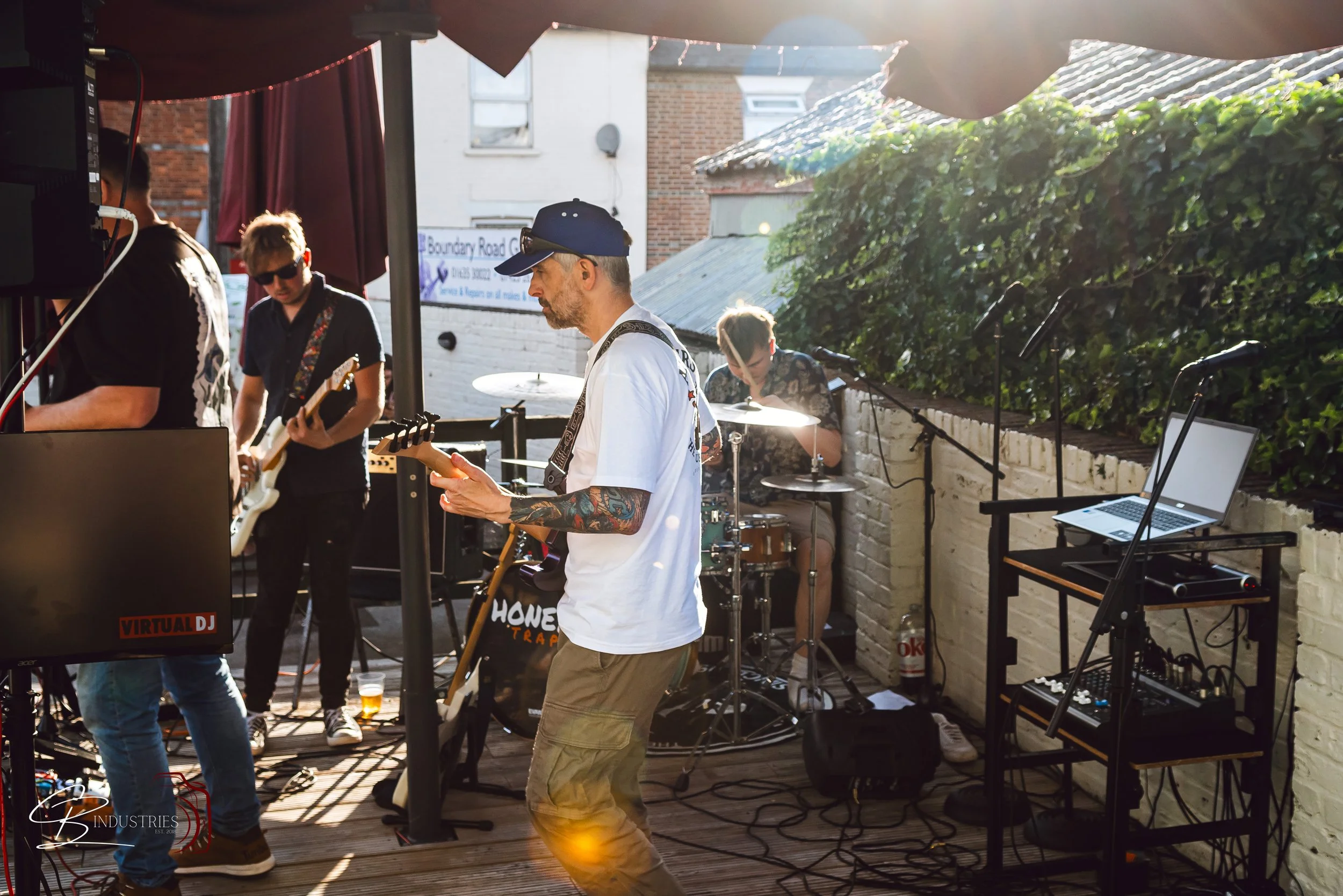 Marcus Hutchings-3.jpg