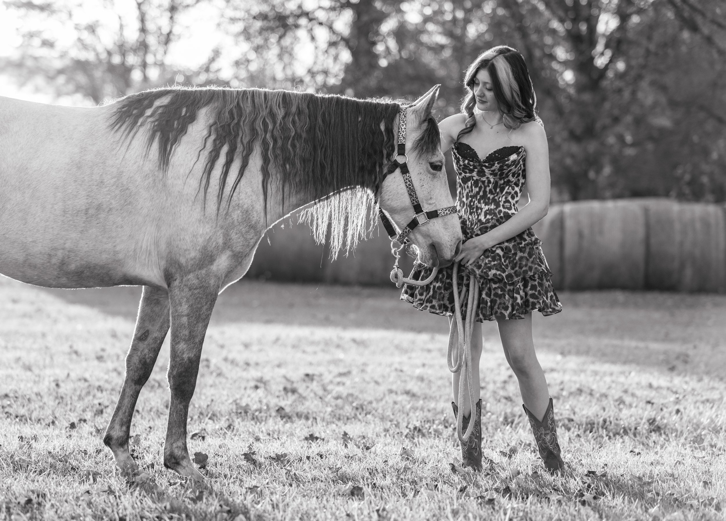 Gracelynn Senior Photos October 2025-27_compressed.jpg