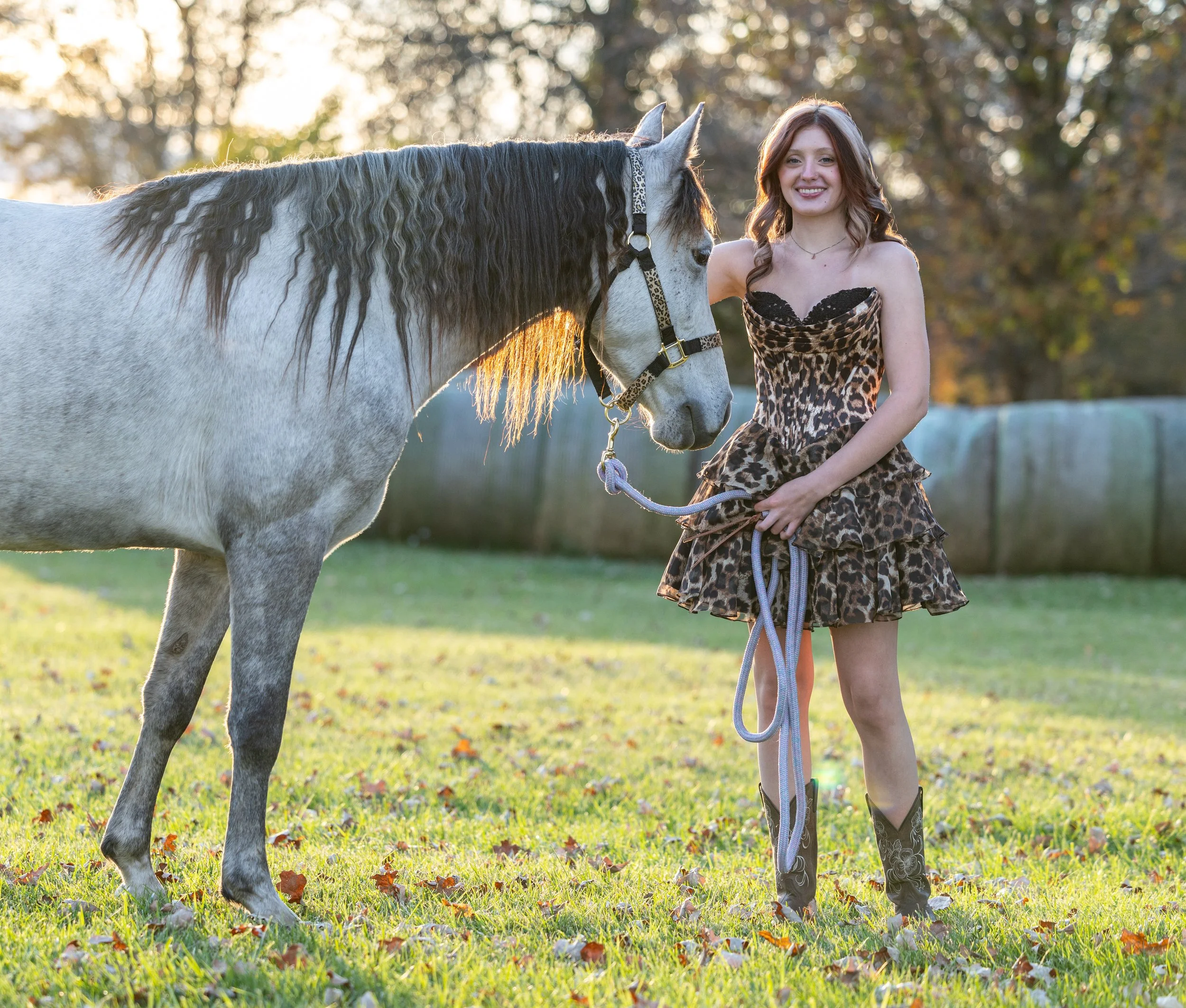 Gracelynn Senior Photos October 2025-28_compressed.jpg