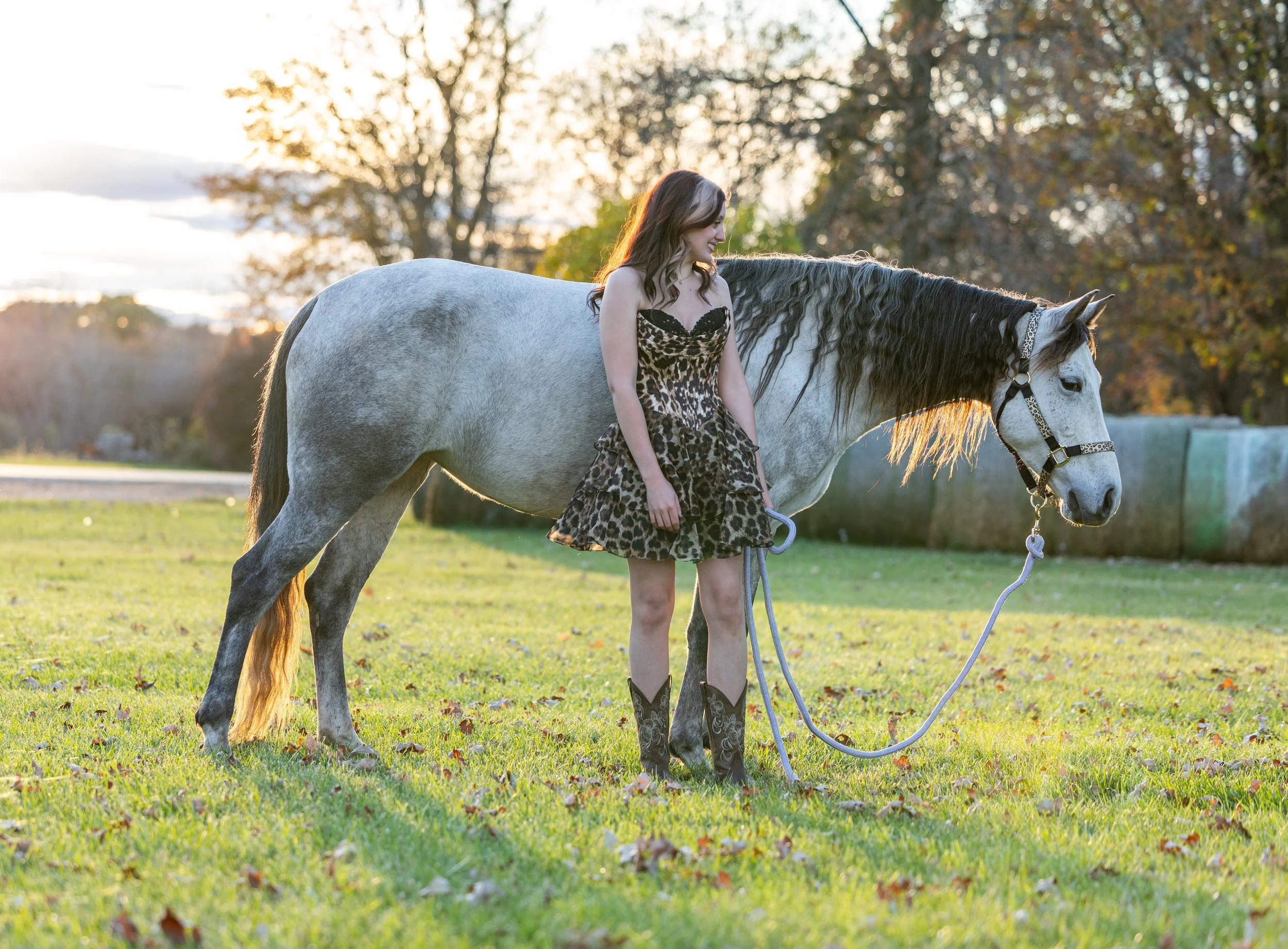 Gracelynn Senior Photos October 2025-33_compressed.jpg
