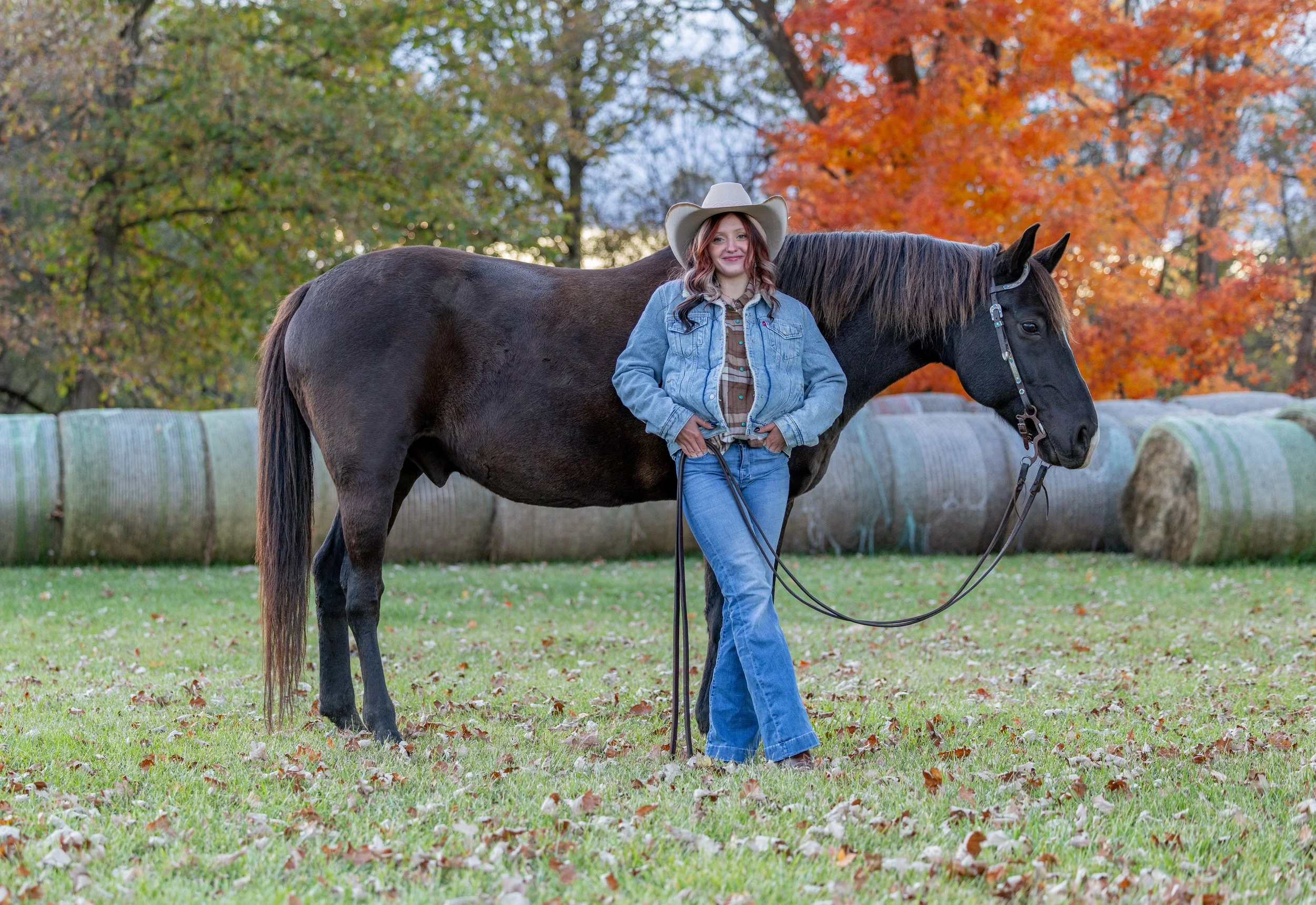 Gracelynn Senior Photos October 2025-66_compressed.jpg