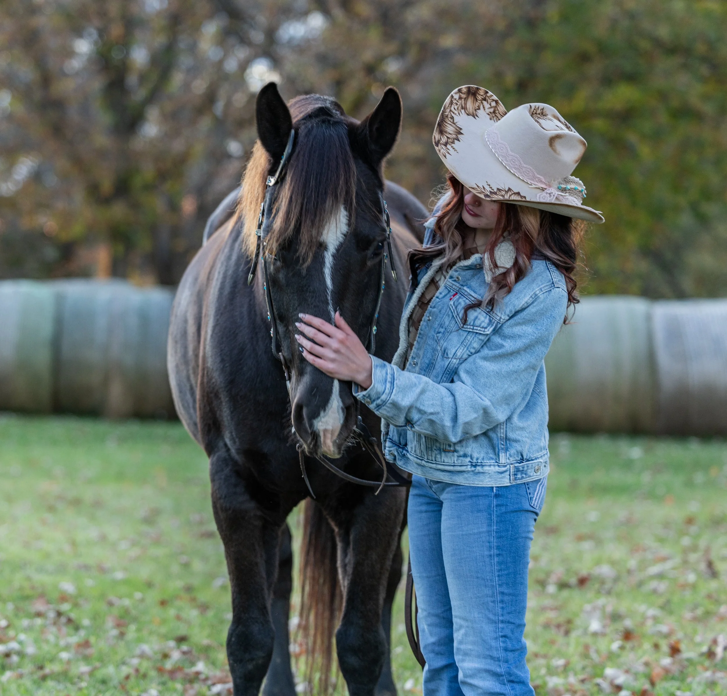 Gracelynn Senior Photos October 2025-73.jpg