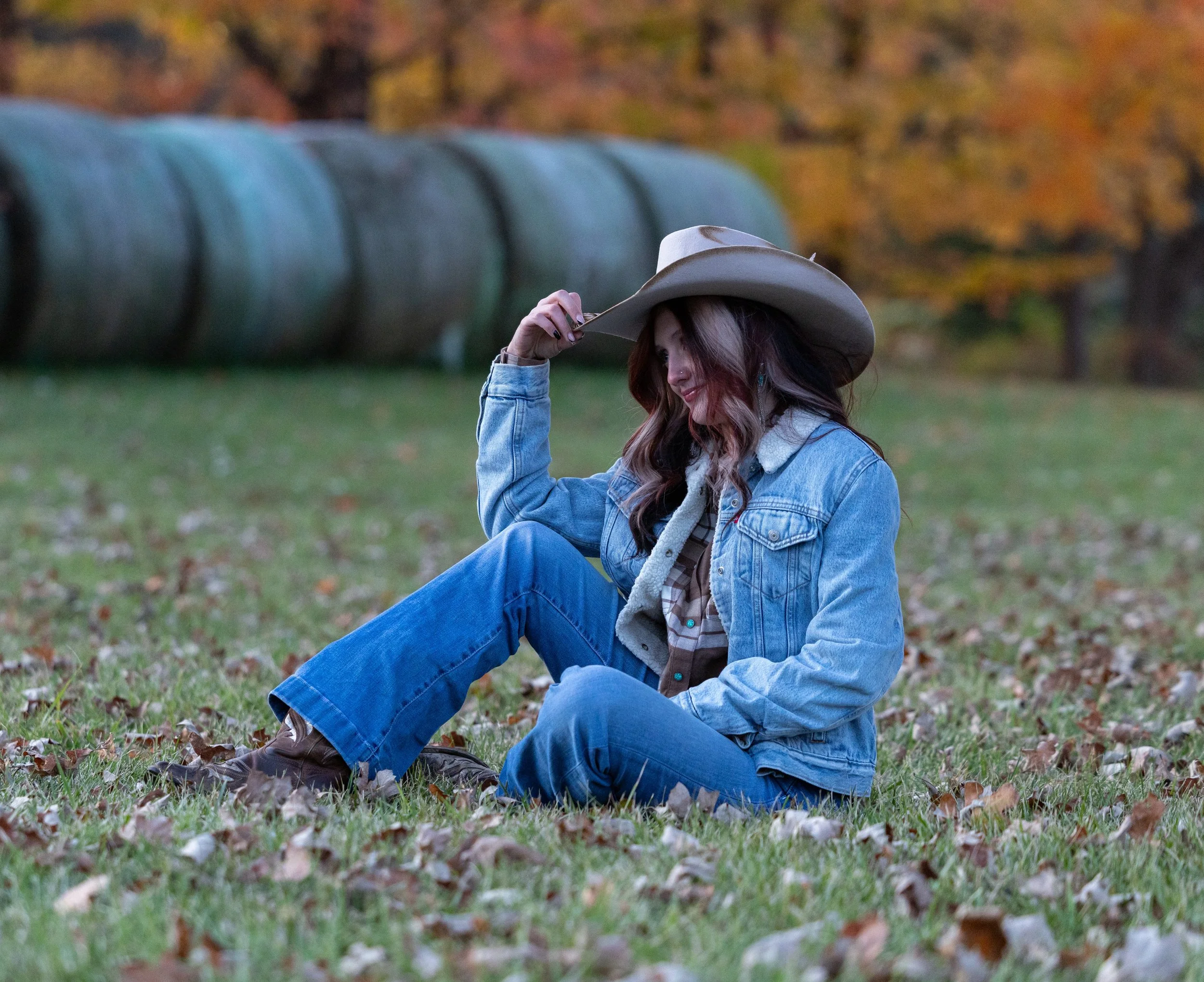 Gracelynn Senior Photos October 2025-95_compressed.jpg