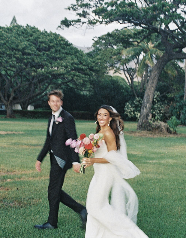 What to Wear to a Maui Wedding: Guest Attire Ideas for a Stylish Island Celebration 