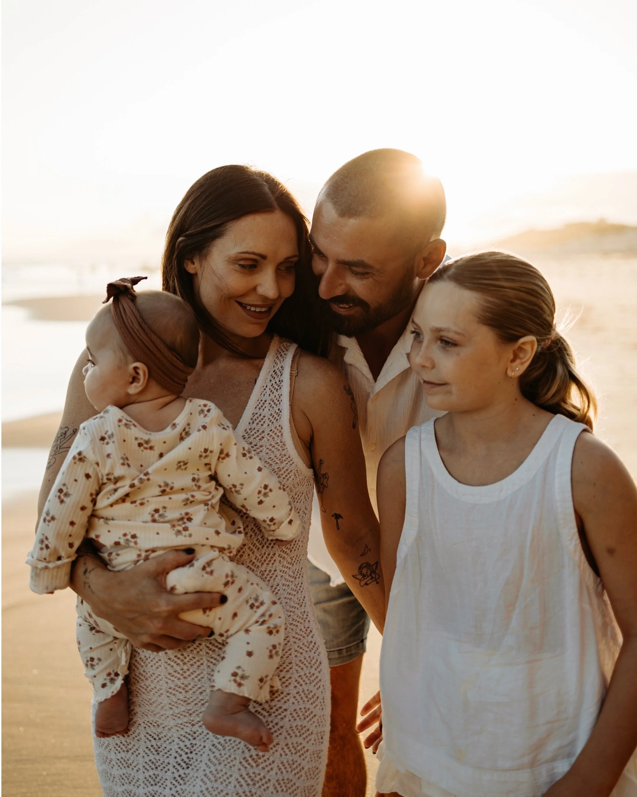Nothing fancy, just the sweetest kind of evenings &mdash; chasing light, cuddles with the kids and a sunset that showed off for us ✨

Embracing the family chaos whilst soaking it all in, because these are the moments that will mean everything one day