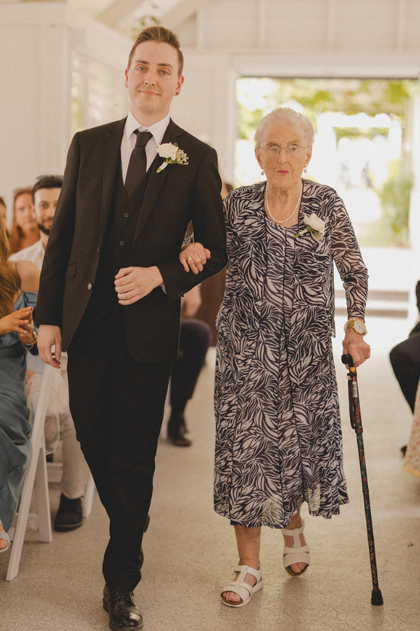 Best-wedding-celebrant-in-melbourne.png