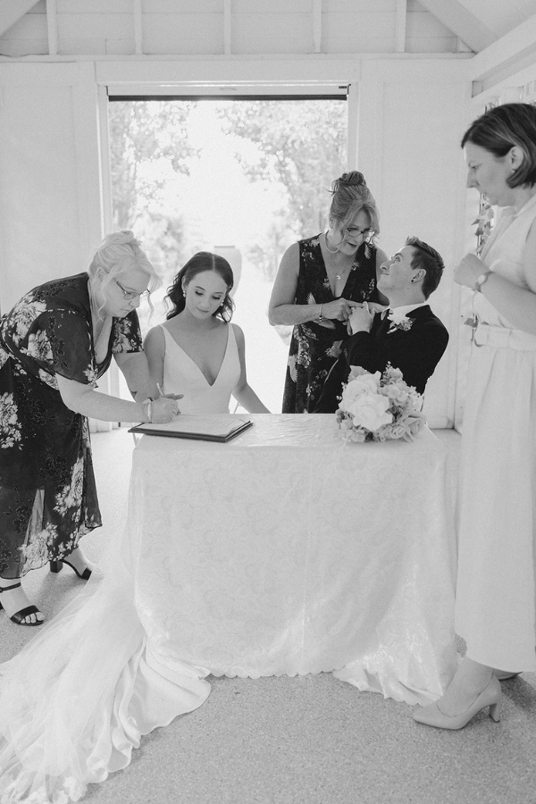 elopement-celebrant-in-melbourne.png