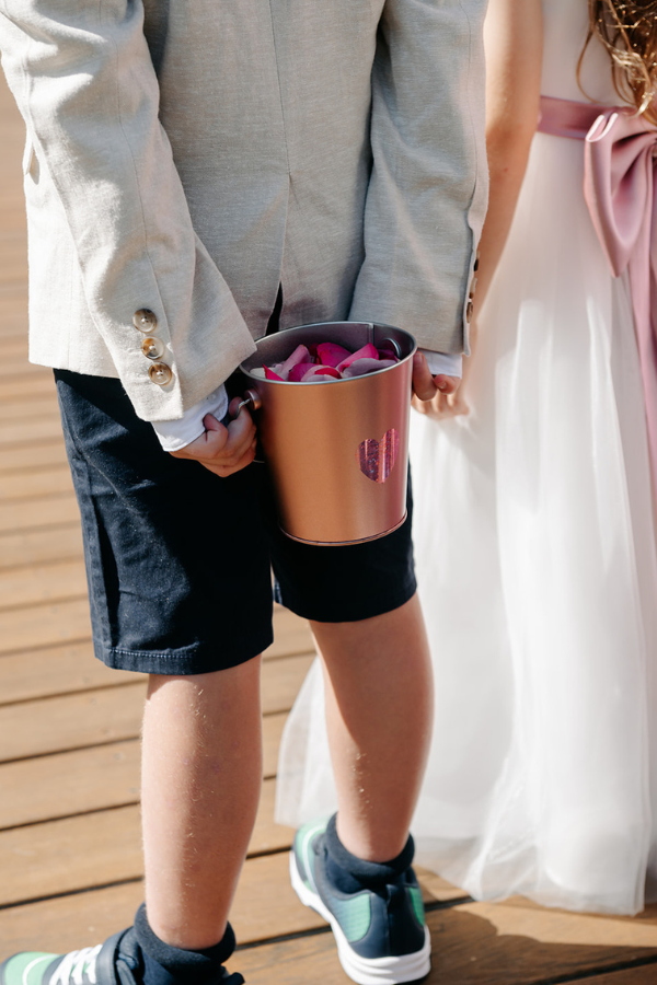 Wedding petals inspo.png
