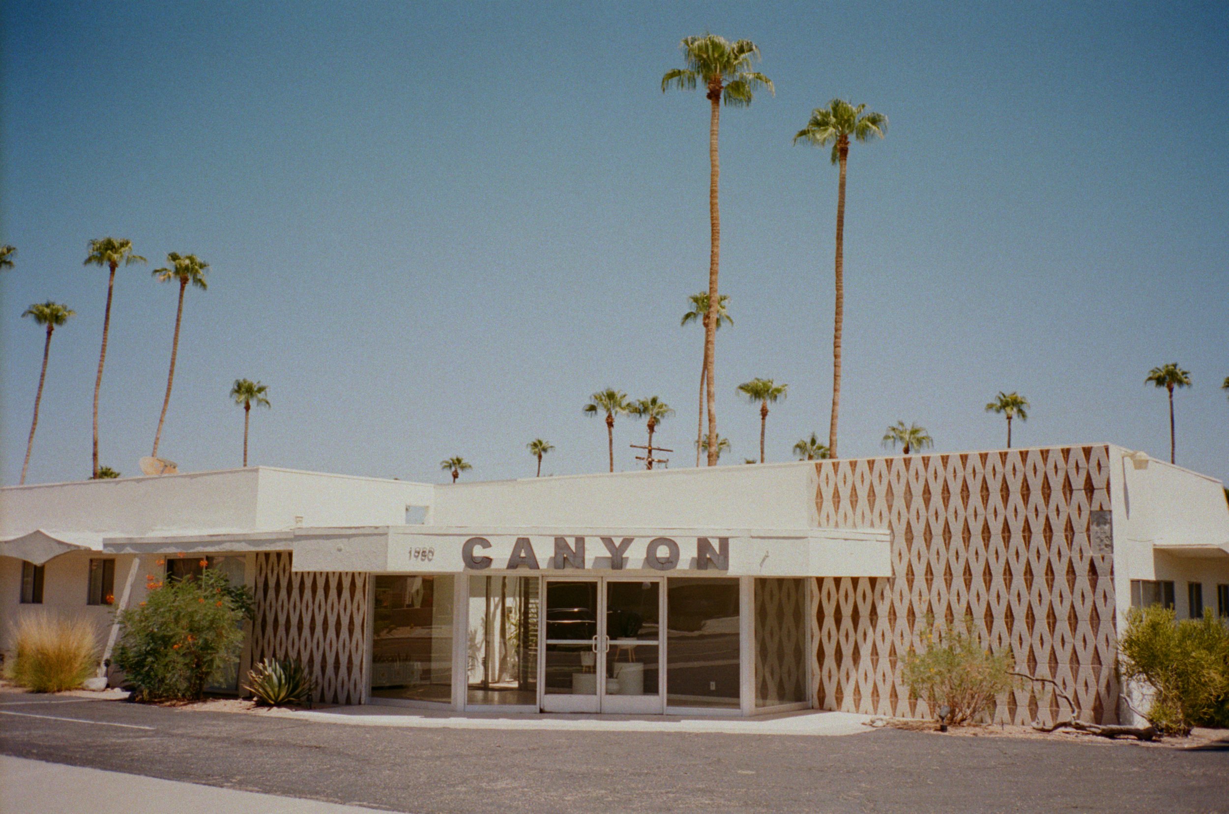000308360012_12.jpg