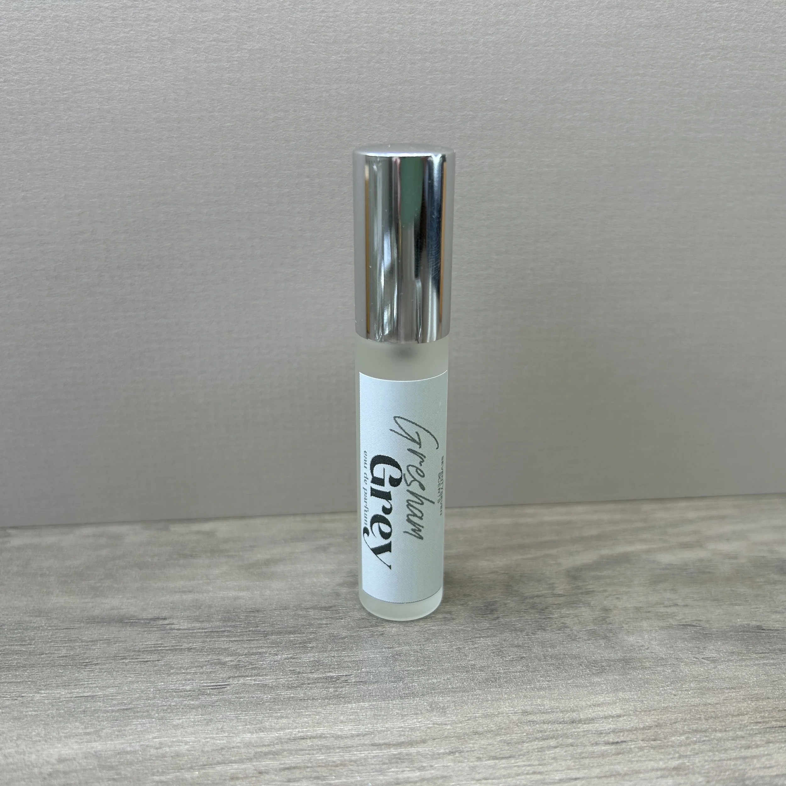 Gresham Grey Eau De Parfum 77Scents6.JPEG