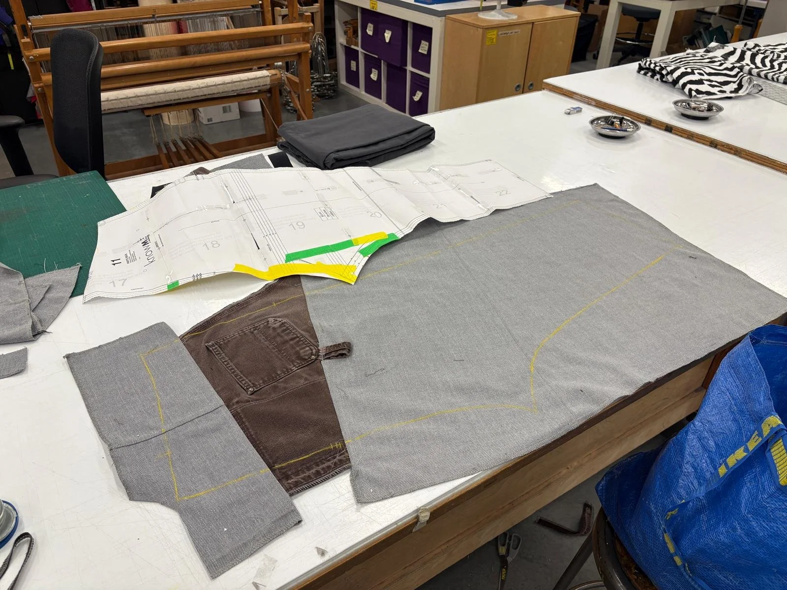 Cutting out pattern