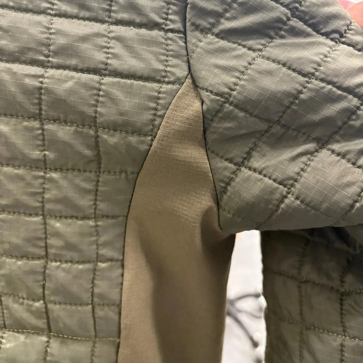 side panel sleeve and back closeup.jpg