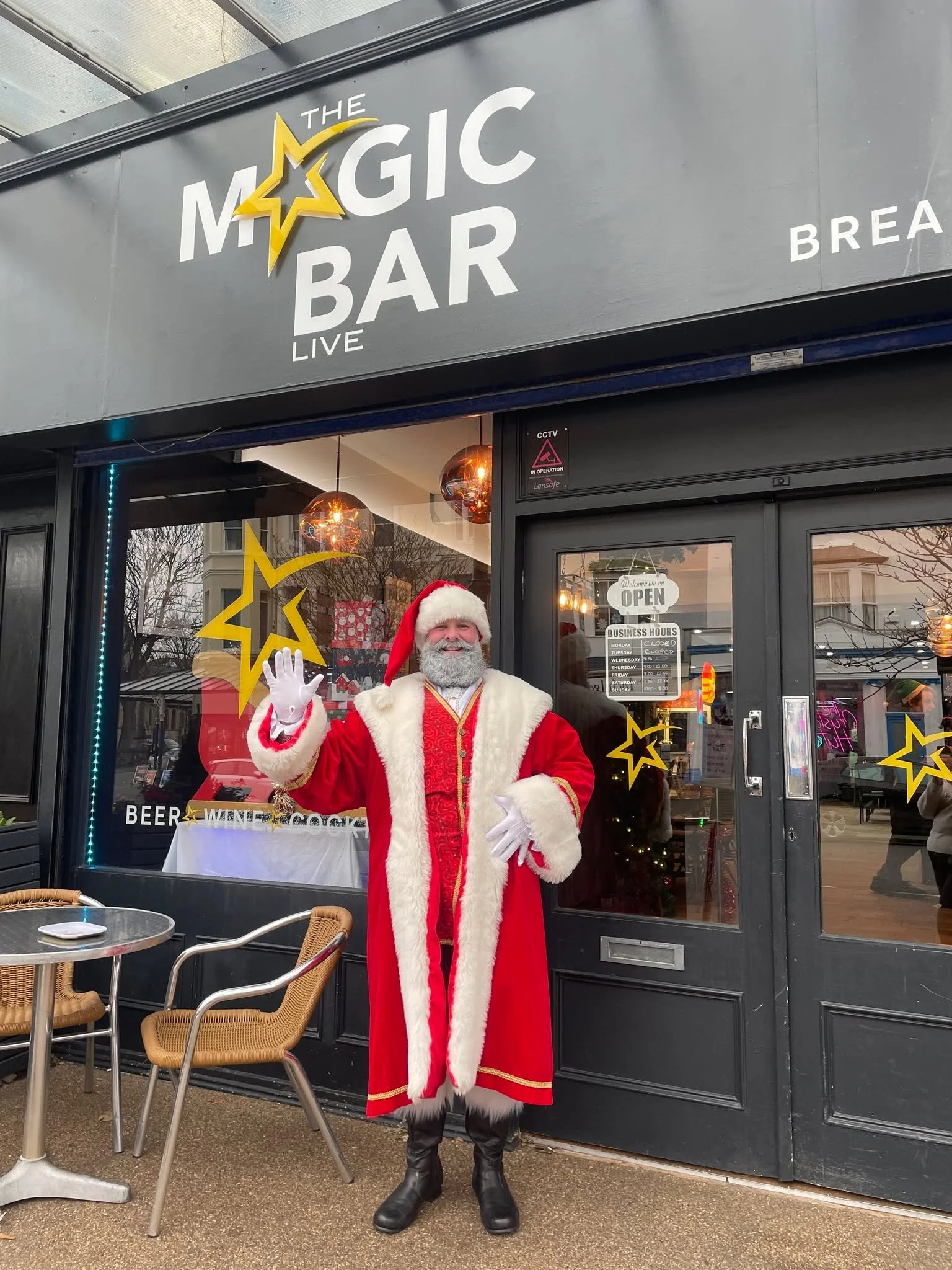 ⭐ Breakfast with Santa ⭐

This December, bring the whole family for a magical morning with Santa himself at The Magic Bar Live! 
Enjoy a delicious buffet breakfast filled with festive favourites, from fluffy pancakes to hearty cooked classics. 
What&