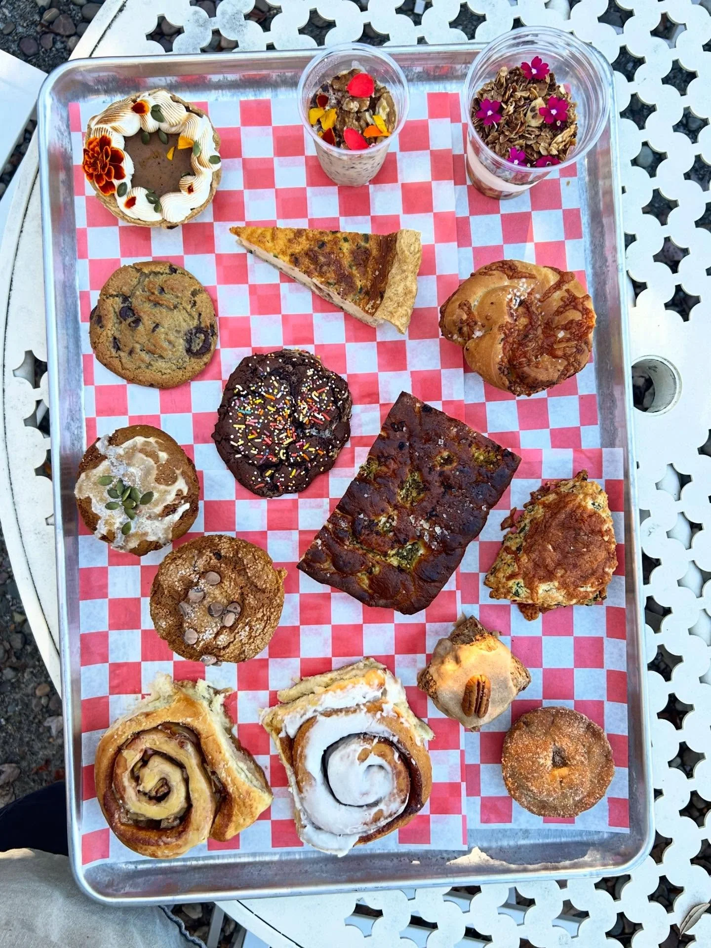 IT&rsquo;S FALL Y&rsquo;ALL! We&rsquo;re still slinging all that good good til noon and would love to see you ❤️