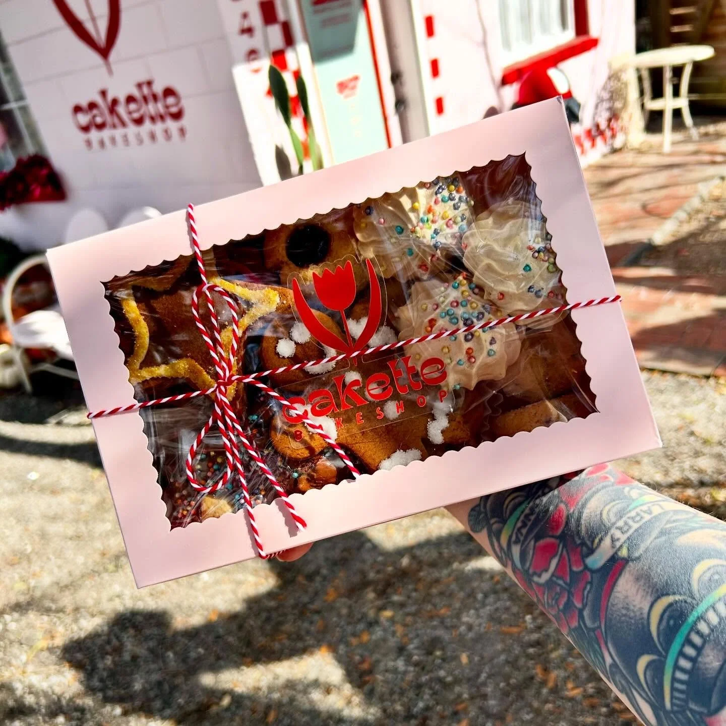 Better late than never ✨XMAS PREORDERS ARE LIVE!✨
The Cakette Cookie Collection Box along with our beloved signature Buche de Noel cake ❤️🎄🪵
Important details: &bull; These two items are Christmas Eve preorder pickup ONLY &bull; Limited quantities 