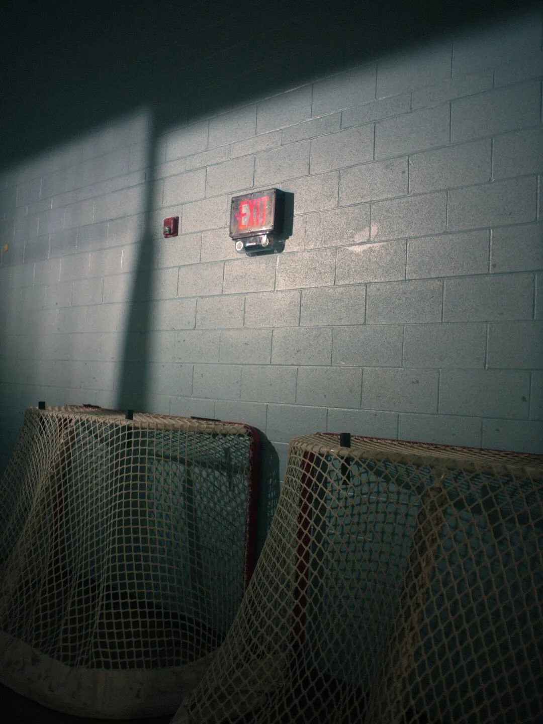 Not a single kiss 😒🏒