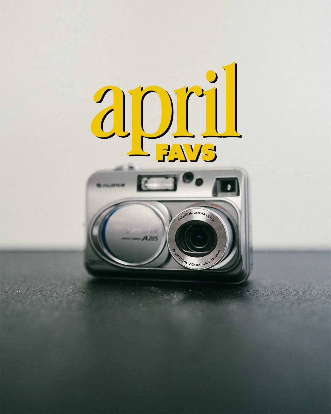 Here&rsquo;s a bunch of stuff that I&rsquo;ve been obsessing over for the last month (or more) 🤓

1. @fujifilmx_ca FinePix A205 circa 2003 
2. @underarmourca Velociti Elites
3. @apple iPod nano (1st gen) 
4. @duralex_canada green glass + @pyrexhome 