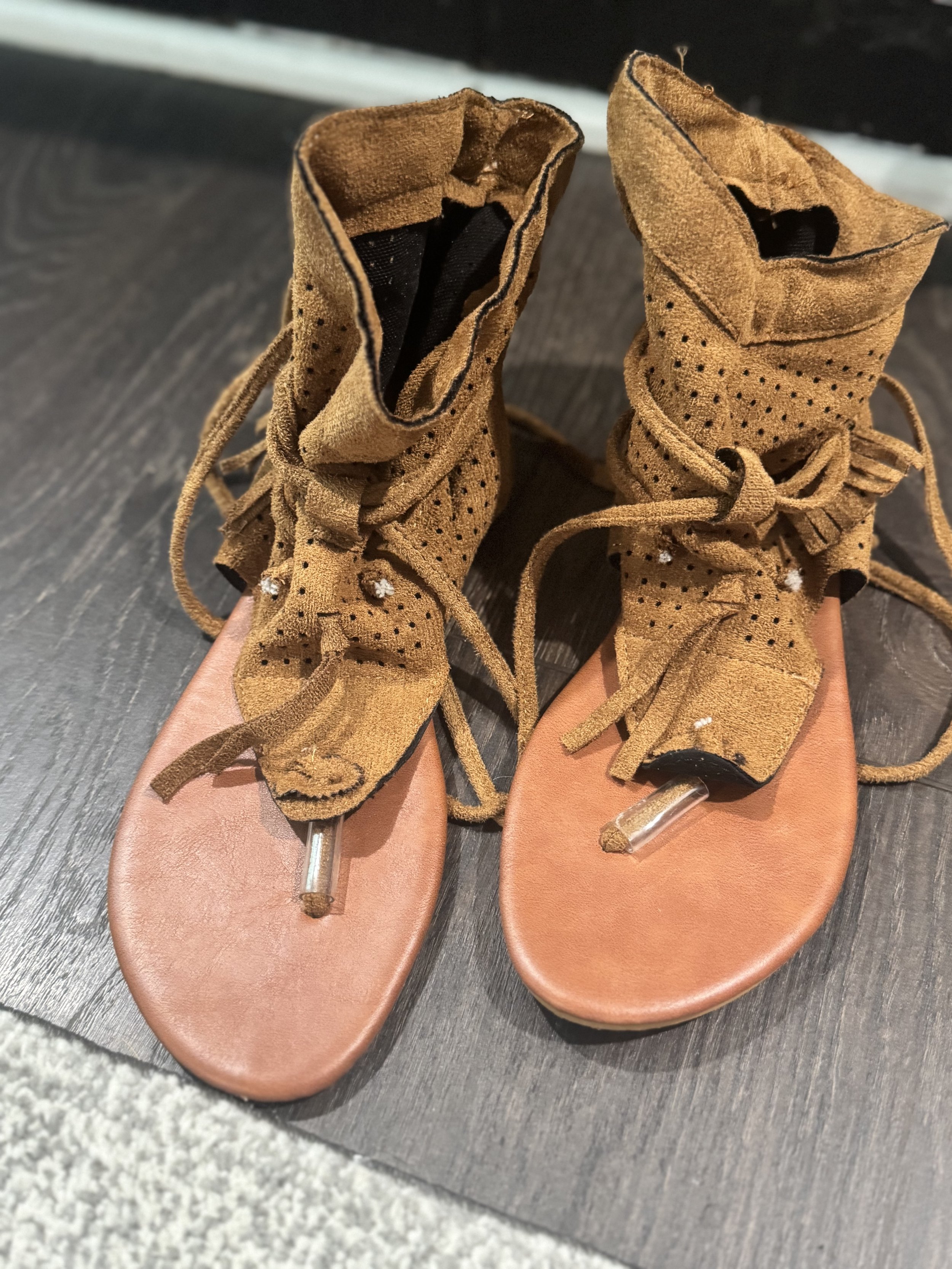 Brown ankle Tassel Sandal