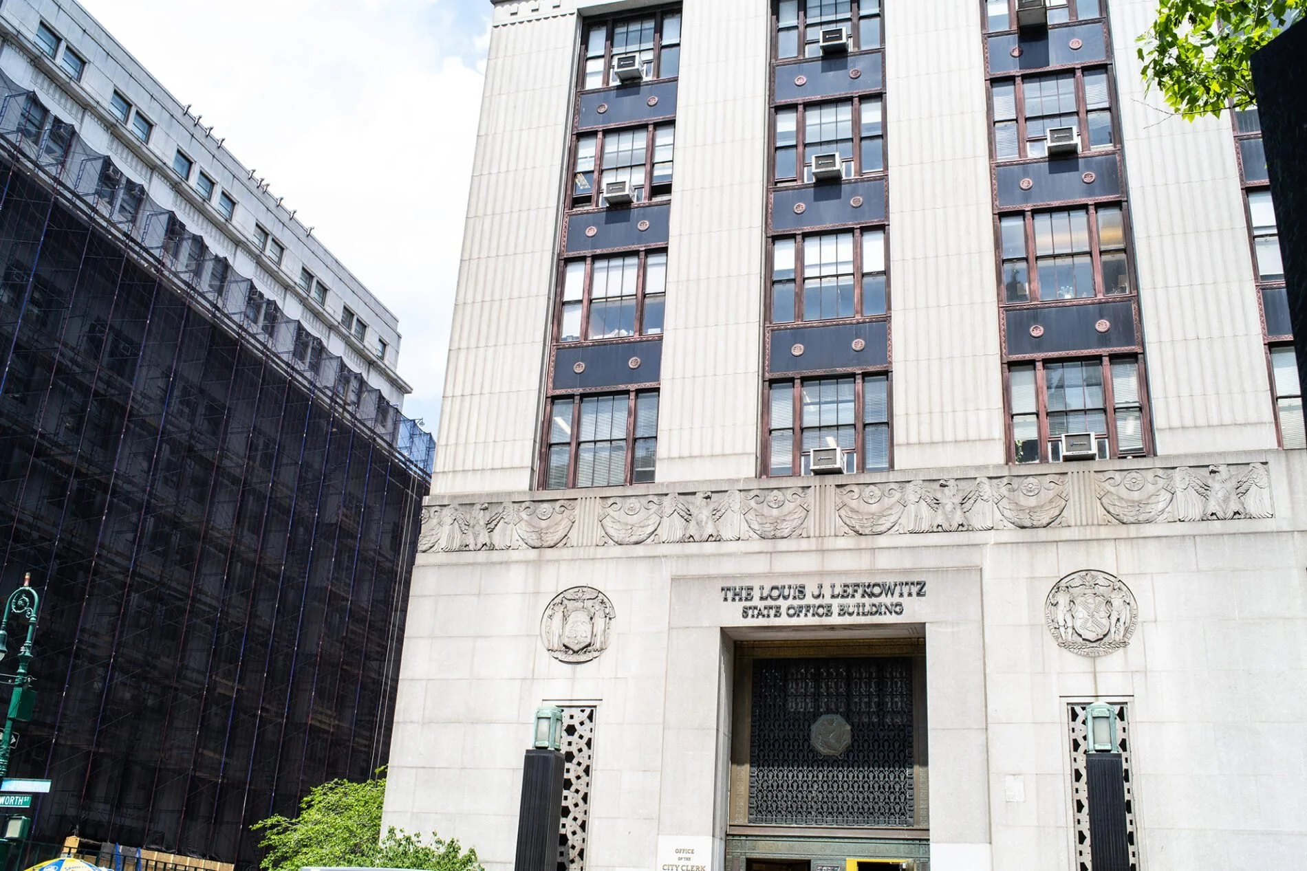 Front elevation of the NYC City Hall Marriage Bureau. 