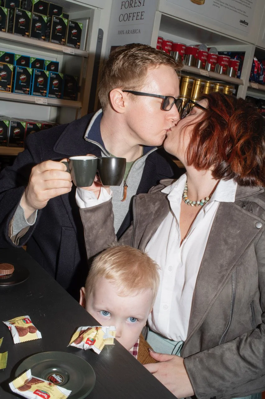 Family_At_a_Coffee_Bari