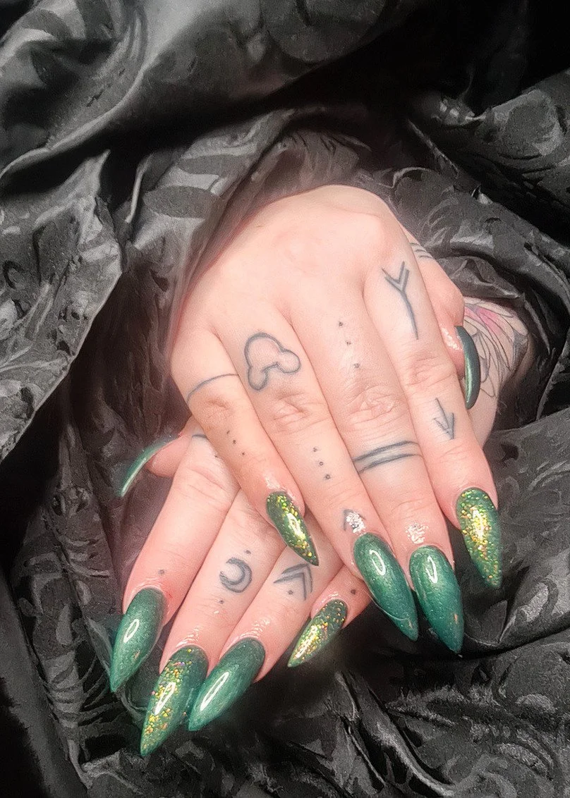 Nail art vert .jpg