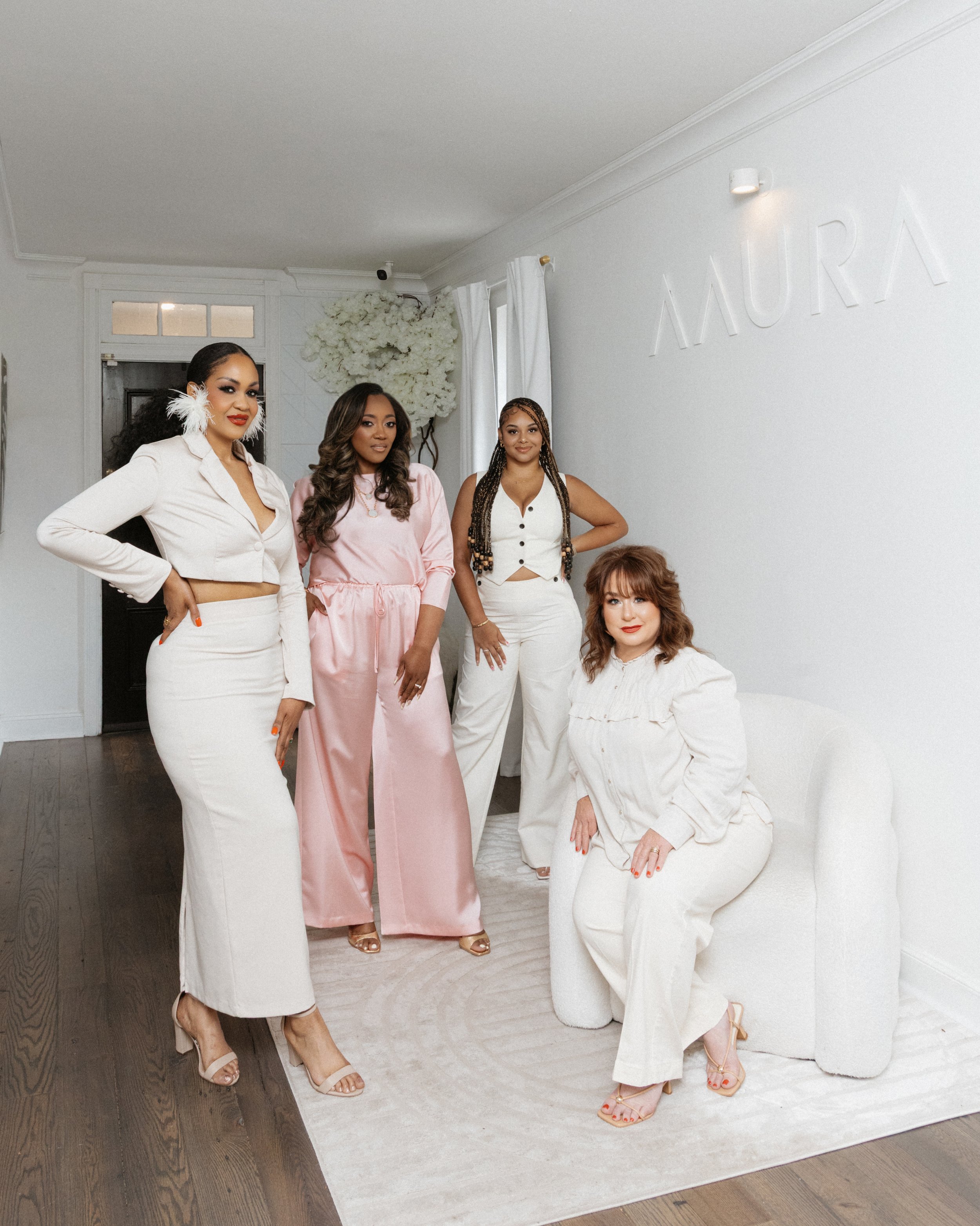 GLOW-AAURA-1262.jpg