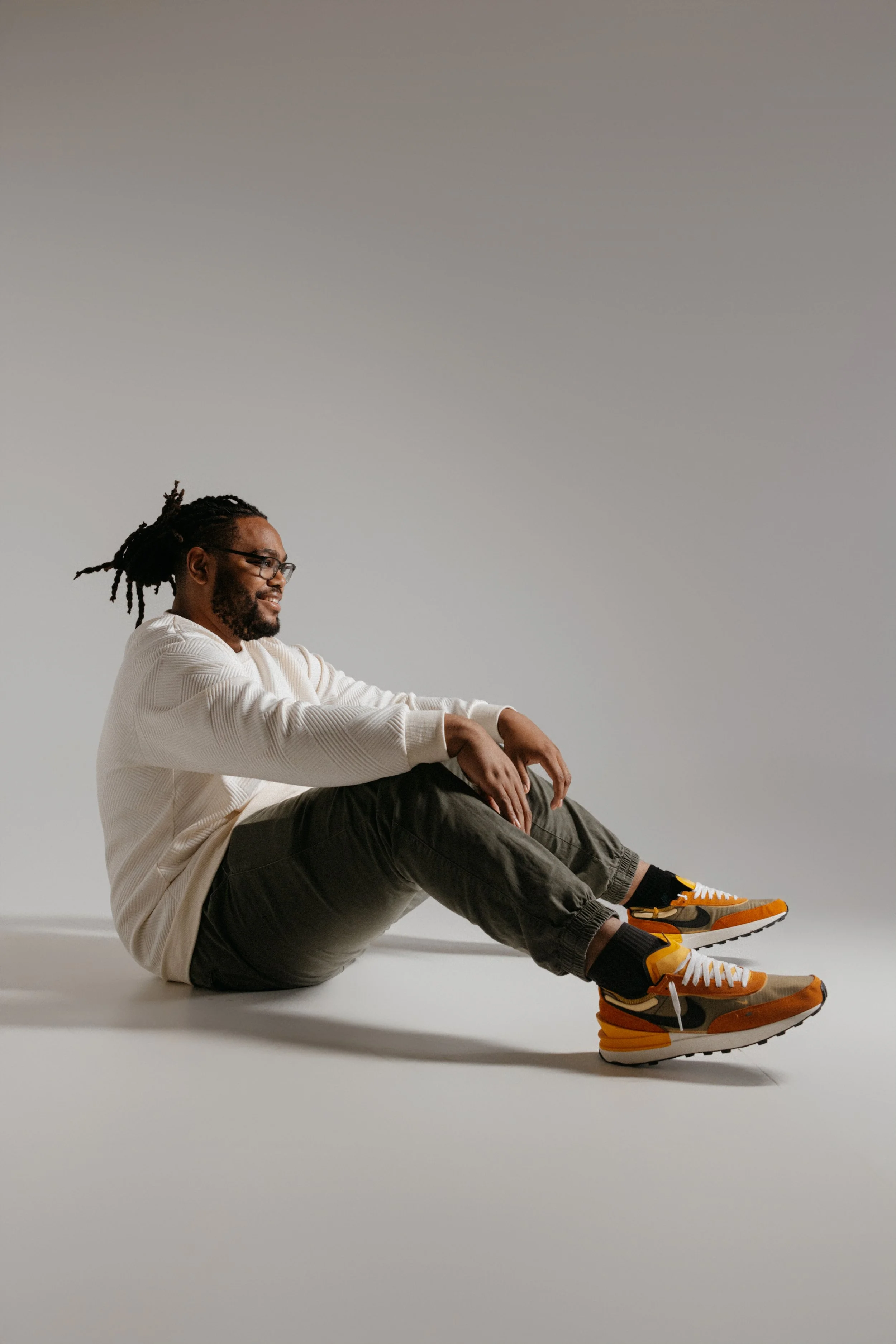 Marcus-Headshots-0932 (1).jpg