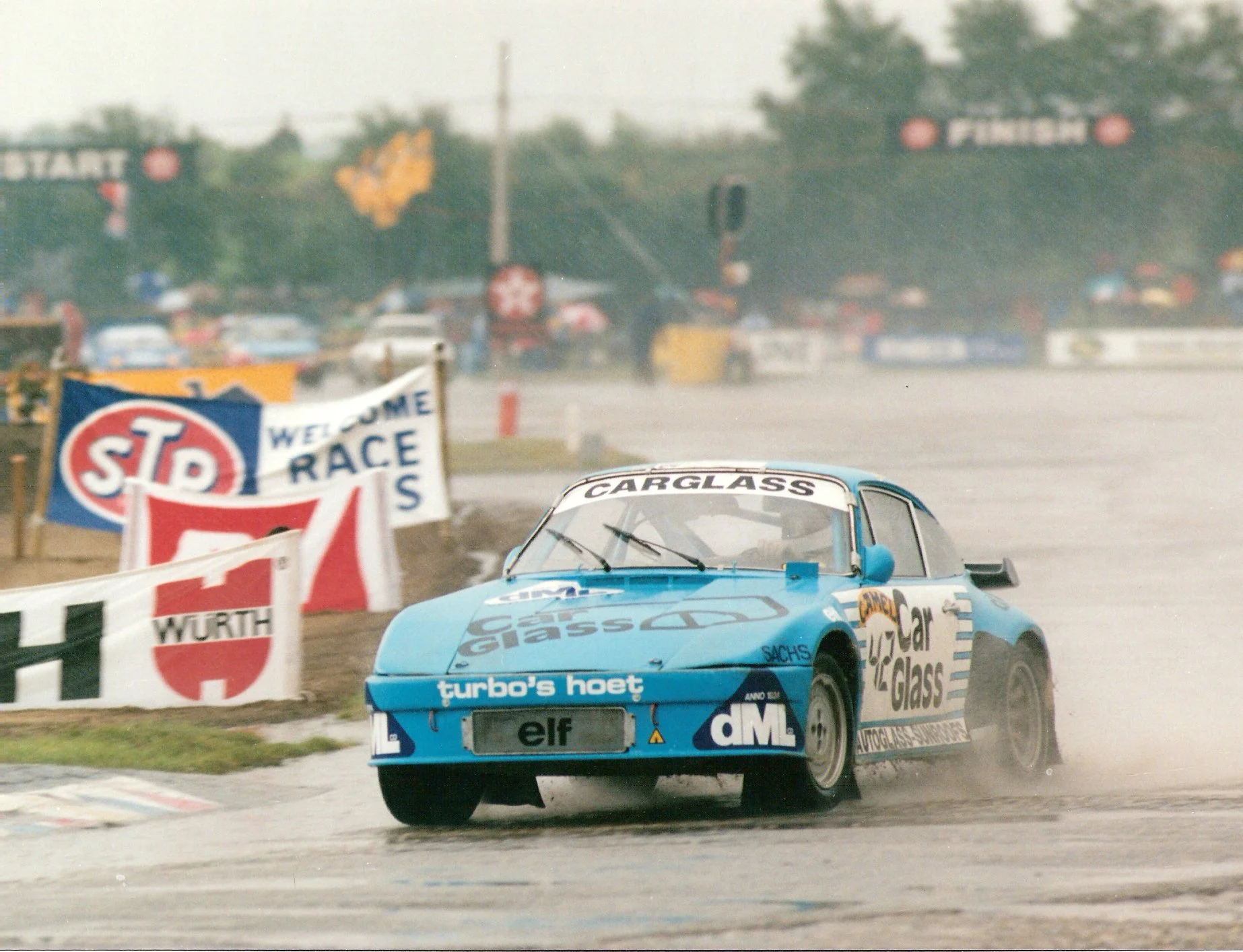 (30) Porsche 88 Ludo..jpg