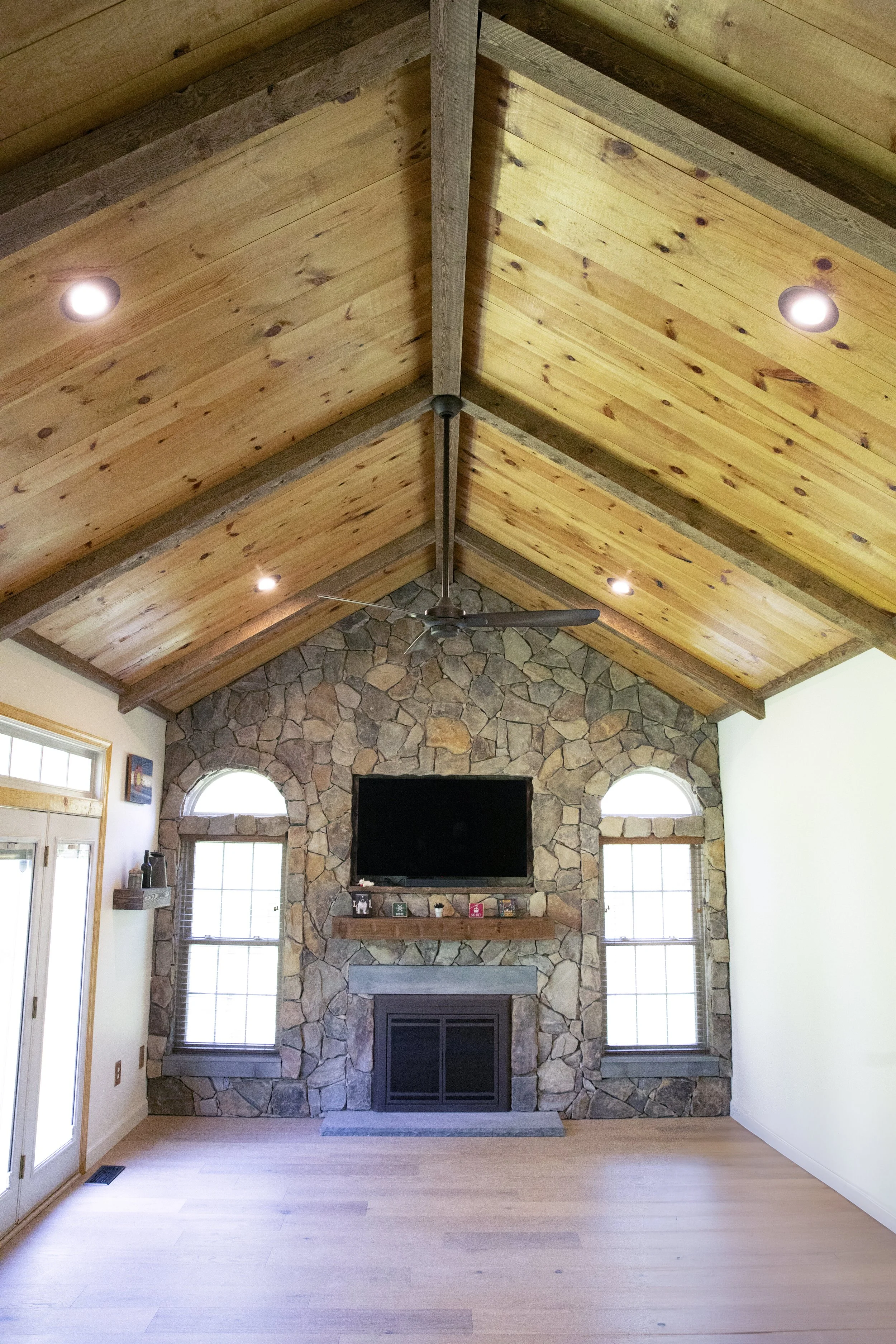 Main room 2 (4).jpg