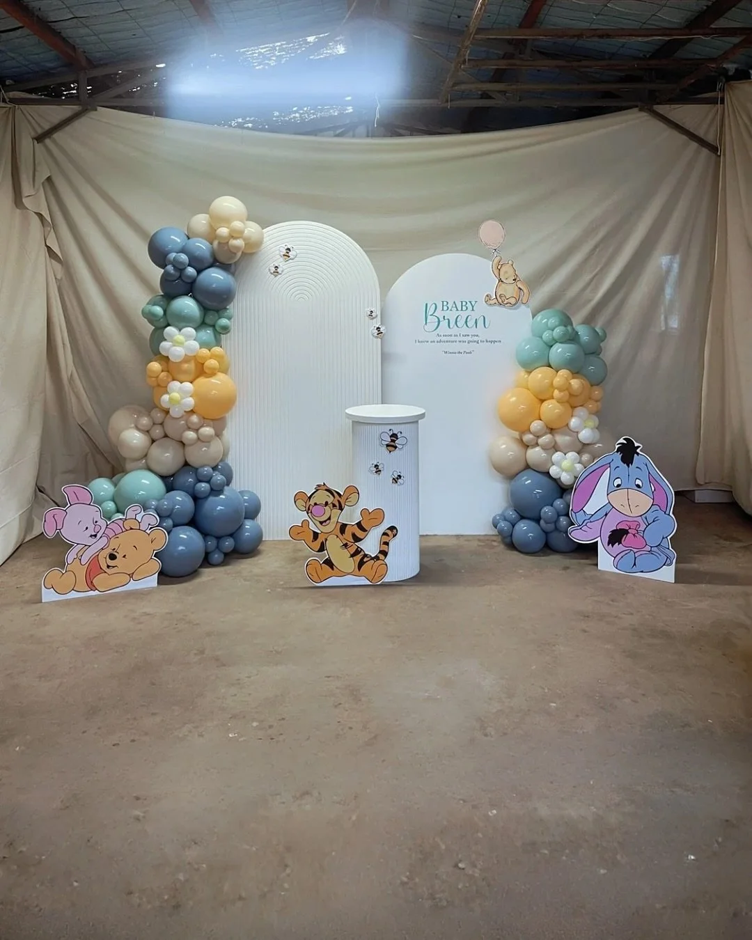 This baby shower theme is as Sweet as honey 🐻🍯 

Featured is our &lsquo;Little Luxury&rsquo; Package with some add ons for that extra special touch. More content to come ✨

Balloons, backdrop, cake stand character cut outs and welcome sign @hypehou