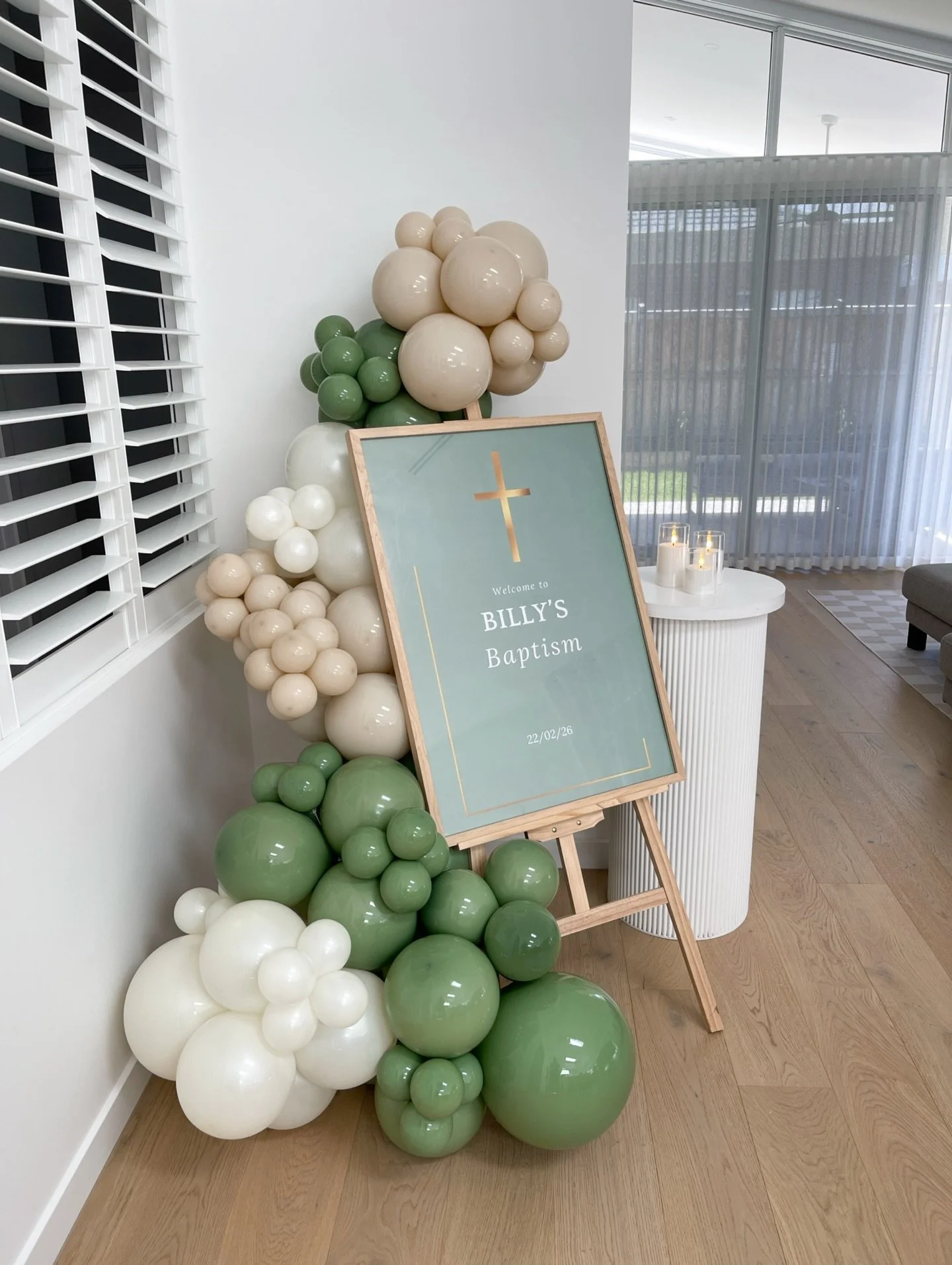 A soft and timeless welcome for Billy&rsquo;s Baptism 🤍
Custom welcome signage paired with an organic balloon installation in sage, sand &amp; ivory.

The perfect statement piece for your special day ✨
DM to book your next event.