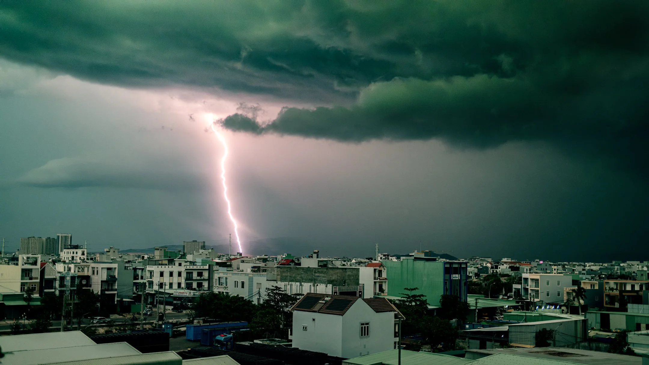 Lightning.jpg