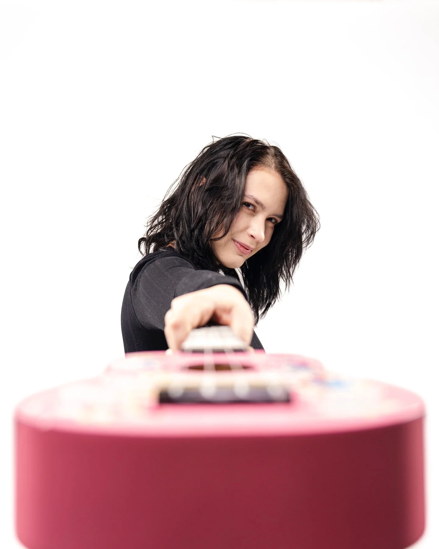 🎶🎶🎶(2/3) 
.
.
.
.
.
.
.
.
.
.
#portrait #portraitphotography #studiolighting #lighting #photography #model #ukelele #black #white #pink #sony #sonyalpha #camera #lightroom #photoshop #rmcad #rmcadphotographers #explore #explorepage