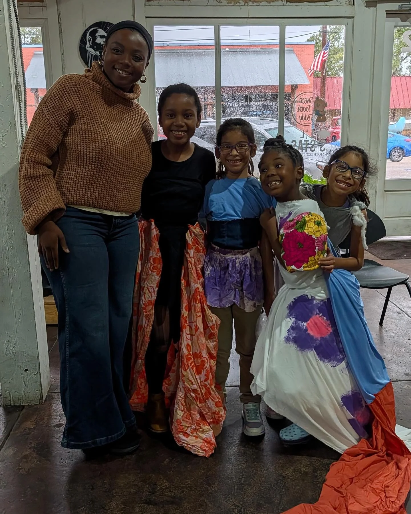 Fashion &amp; Repurposing with Amana Dja 🪡🧵✂️✨

The one-month-long pod series wrapped up with a beautiful mini fashion show where a few students shared their creative designs. Families and friends came together to cheer them on and celebrate their 