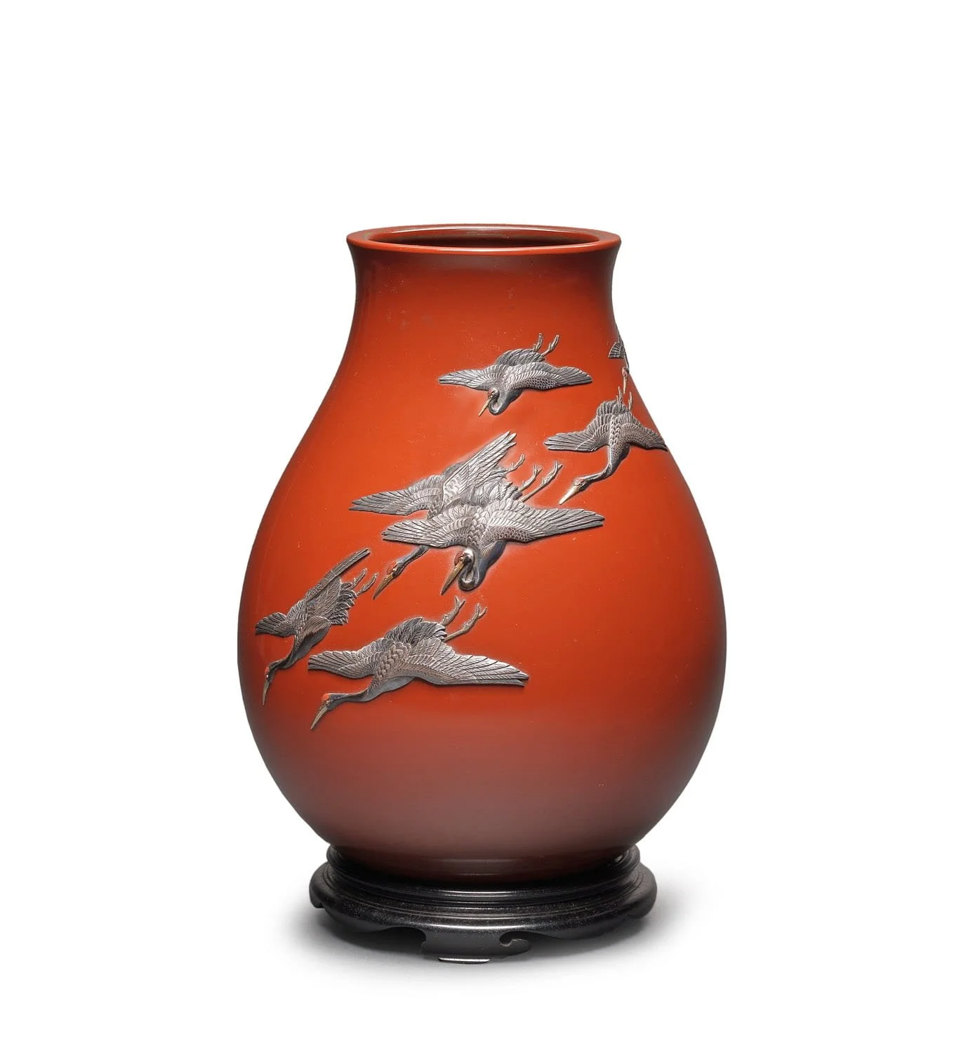 A fine japanese vase photographed by commercial photographer Tom MacDonald