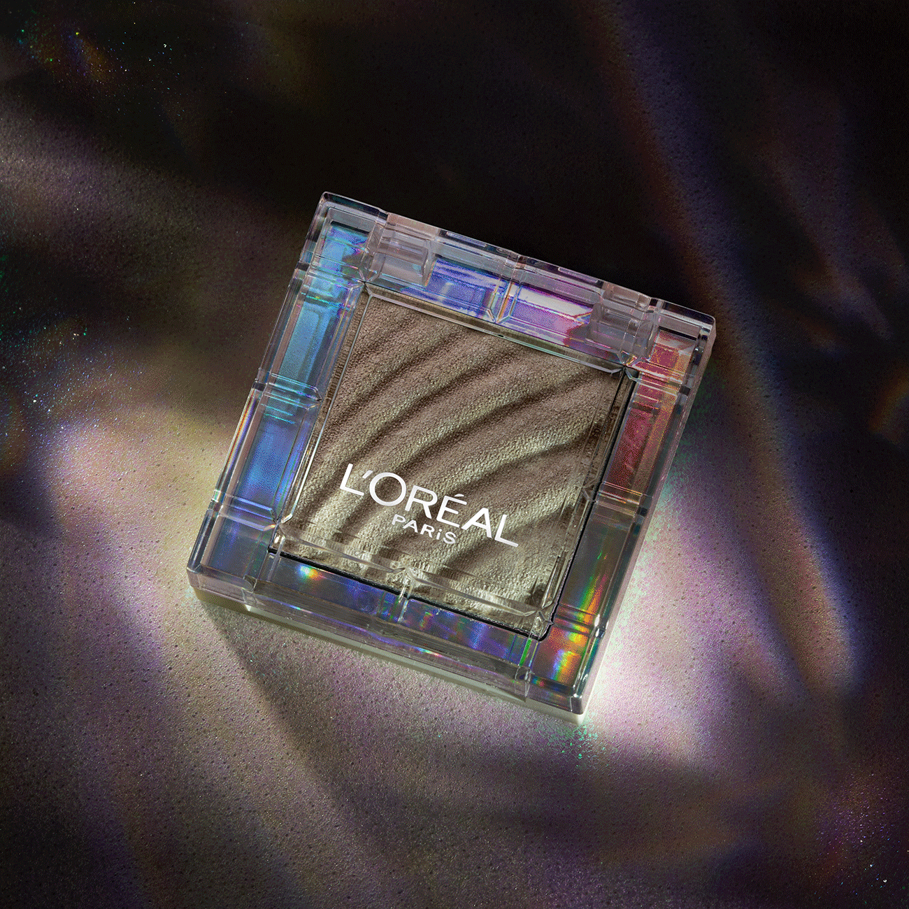 A commercial gif of a cosmetic box created by Brisbane product photographer Tom MacDonald
