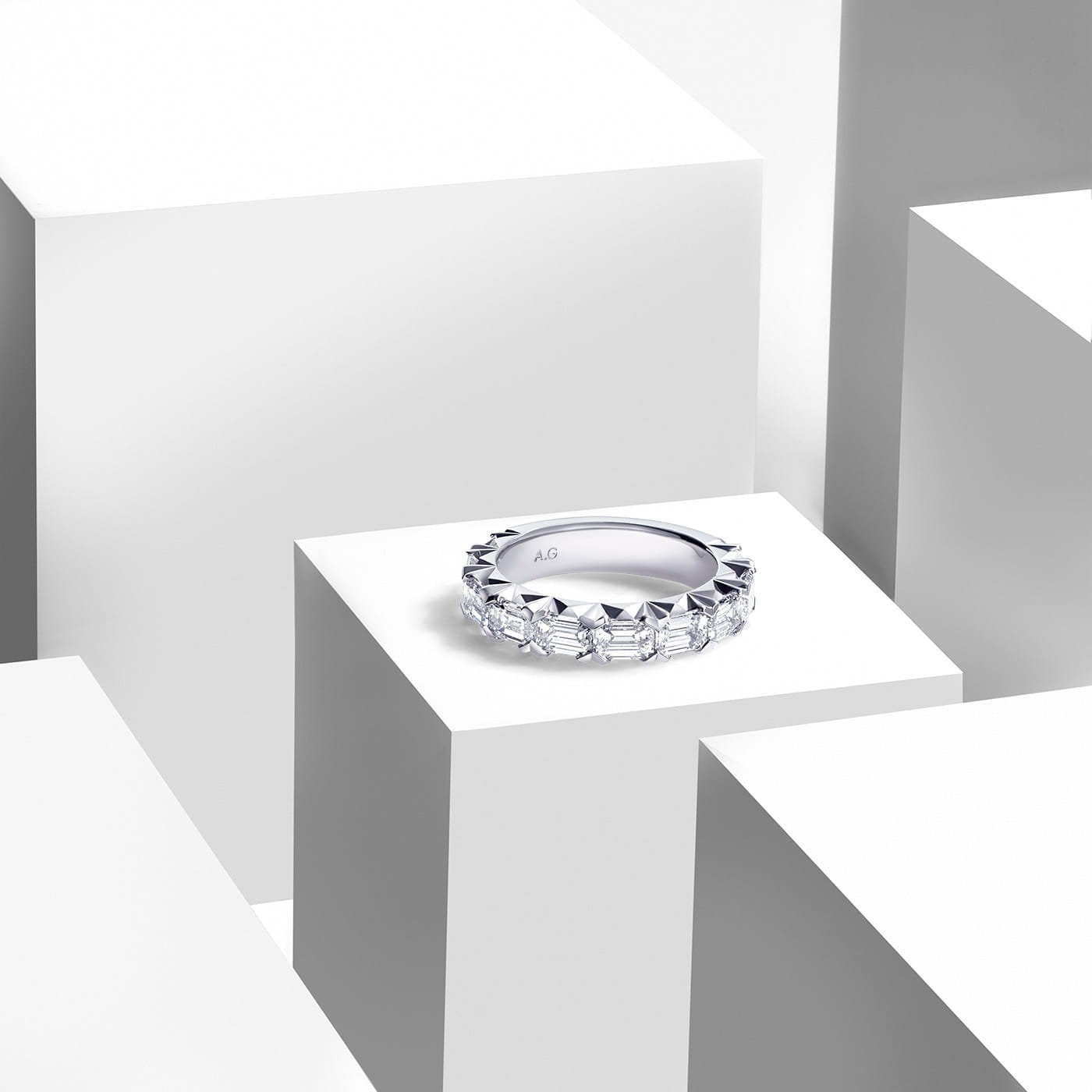 A styled and highly ploished  jewellery hero commercial jewellery photogh of a diamond ring on a set of boxes. Shot in Brisbane by TomMac Photography