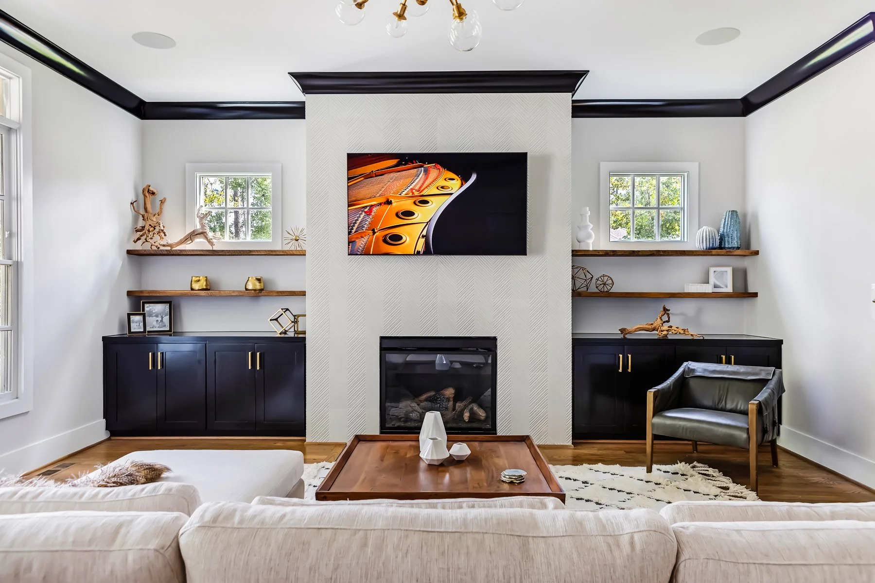 HILLSBOROUGH HOME GALLERY: Interior Design By Michelle Palmer Murphy of DEMI RYAN / Image by Catherine Nguyen Photography