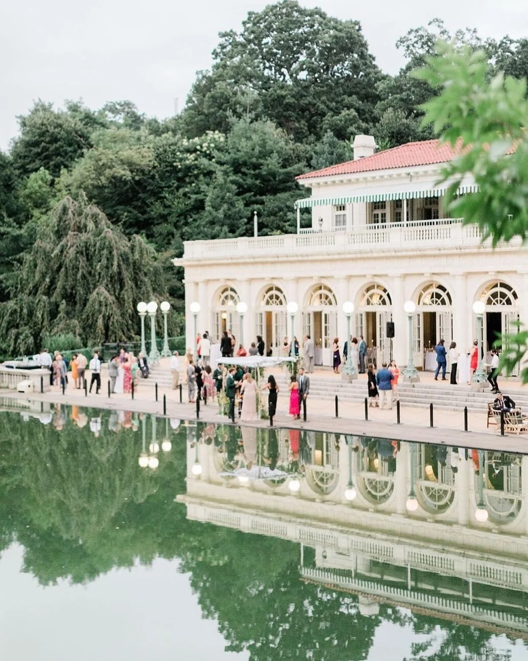 This dreamy Summer night from Rachel &amp; Mike&rsquo;s wedding at @purslaneattheboathouse captured by @cadence_kennedy 🦢 This was a fun one! 
@raeraeeeb 
@stemsbrooklyn 
#filmphotography #bksummer