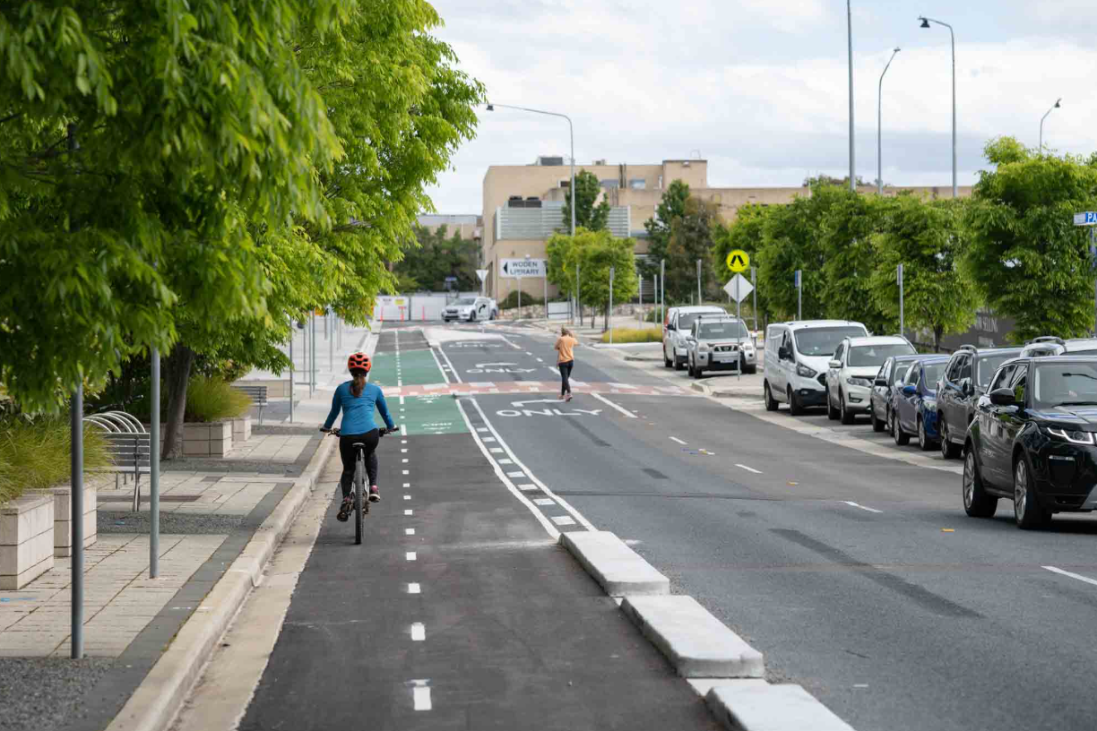 The Woden–Civic Cycleway should not have to wait for light rail