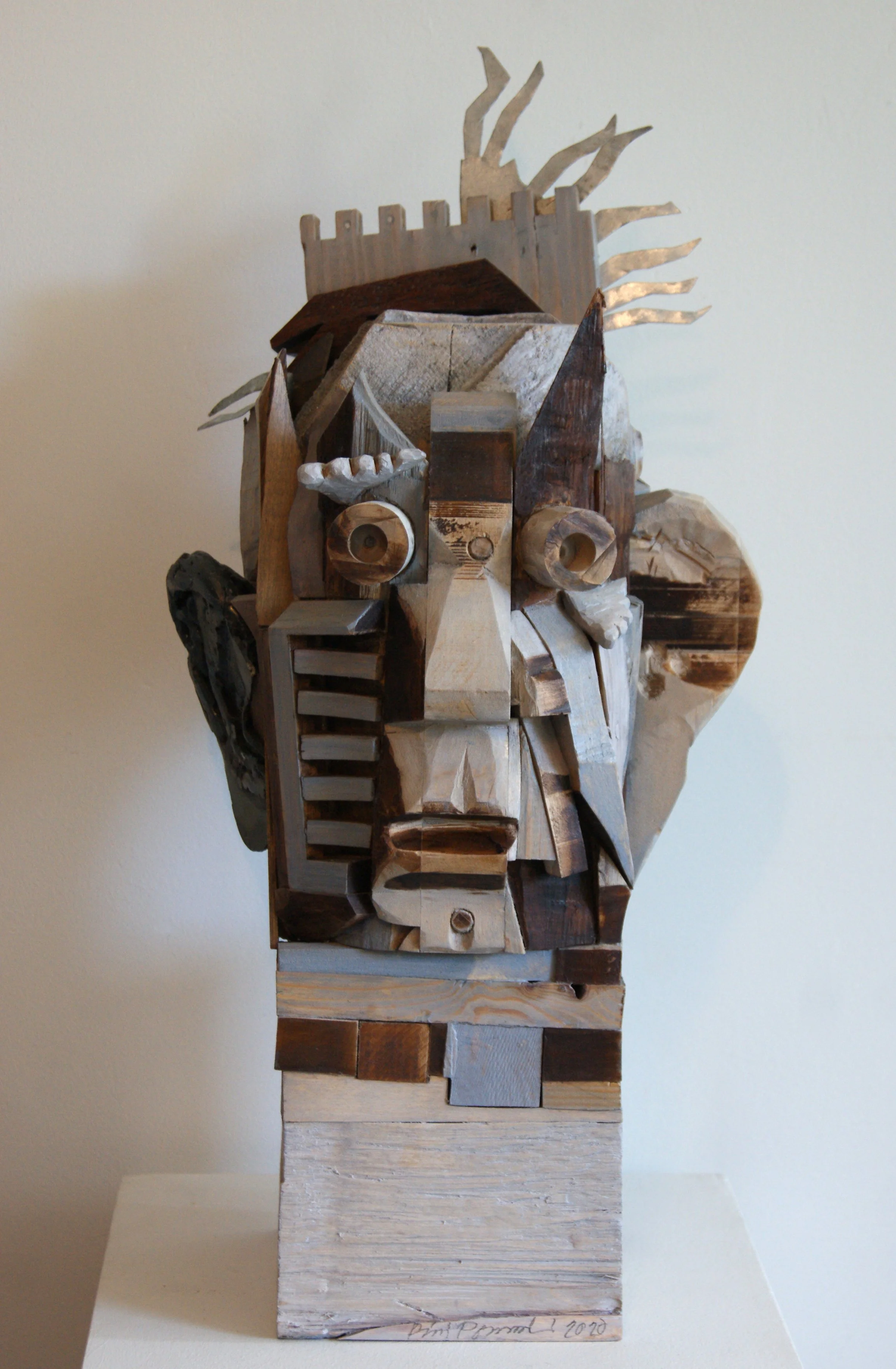 How come you can't? 2020. Wood, iron, 55 x 26 x 23 cm.